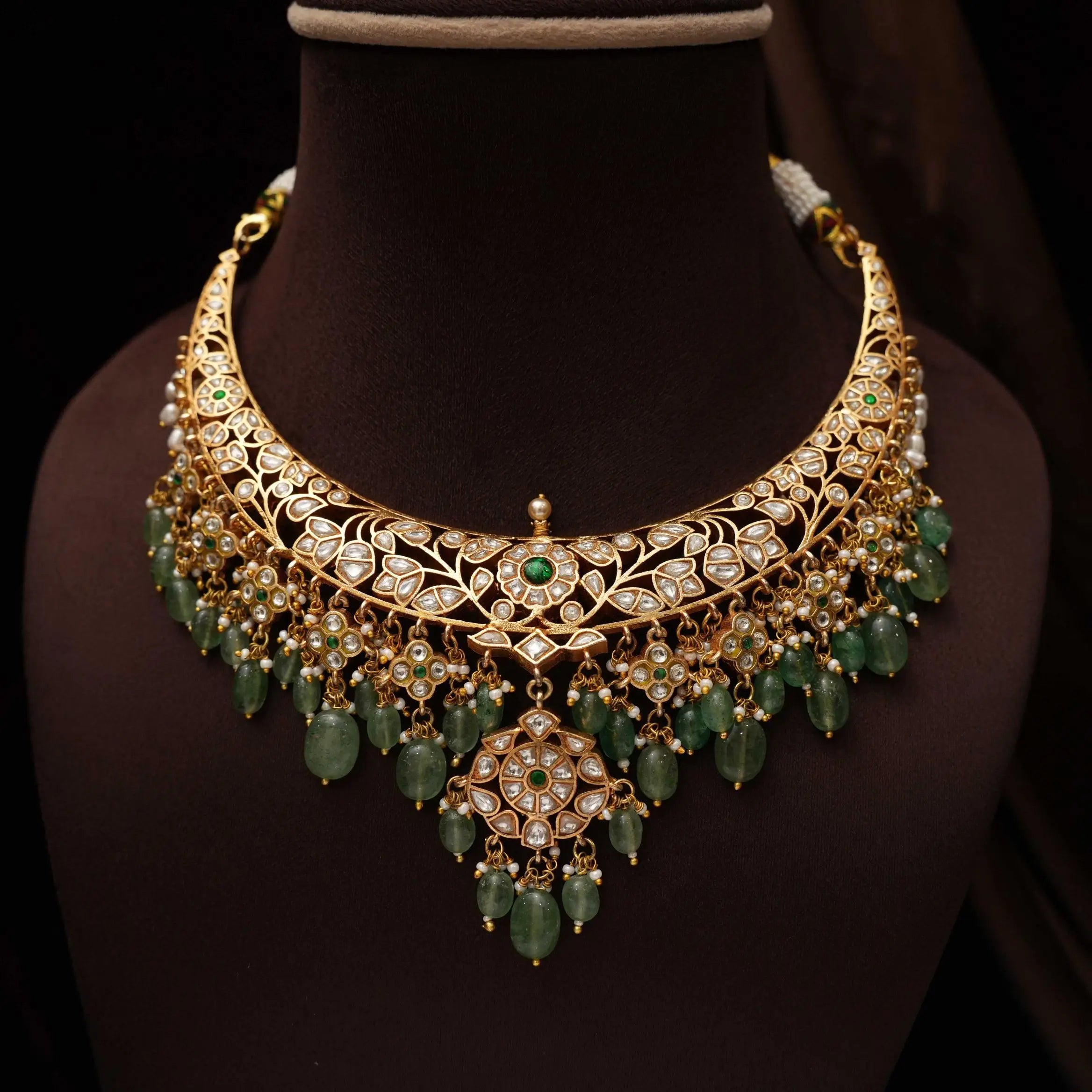 Divanshi Reversible Hasli Necklace