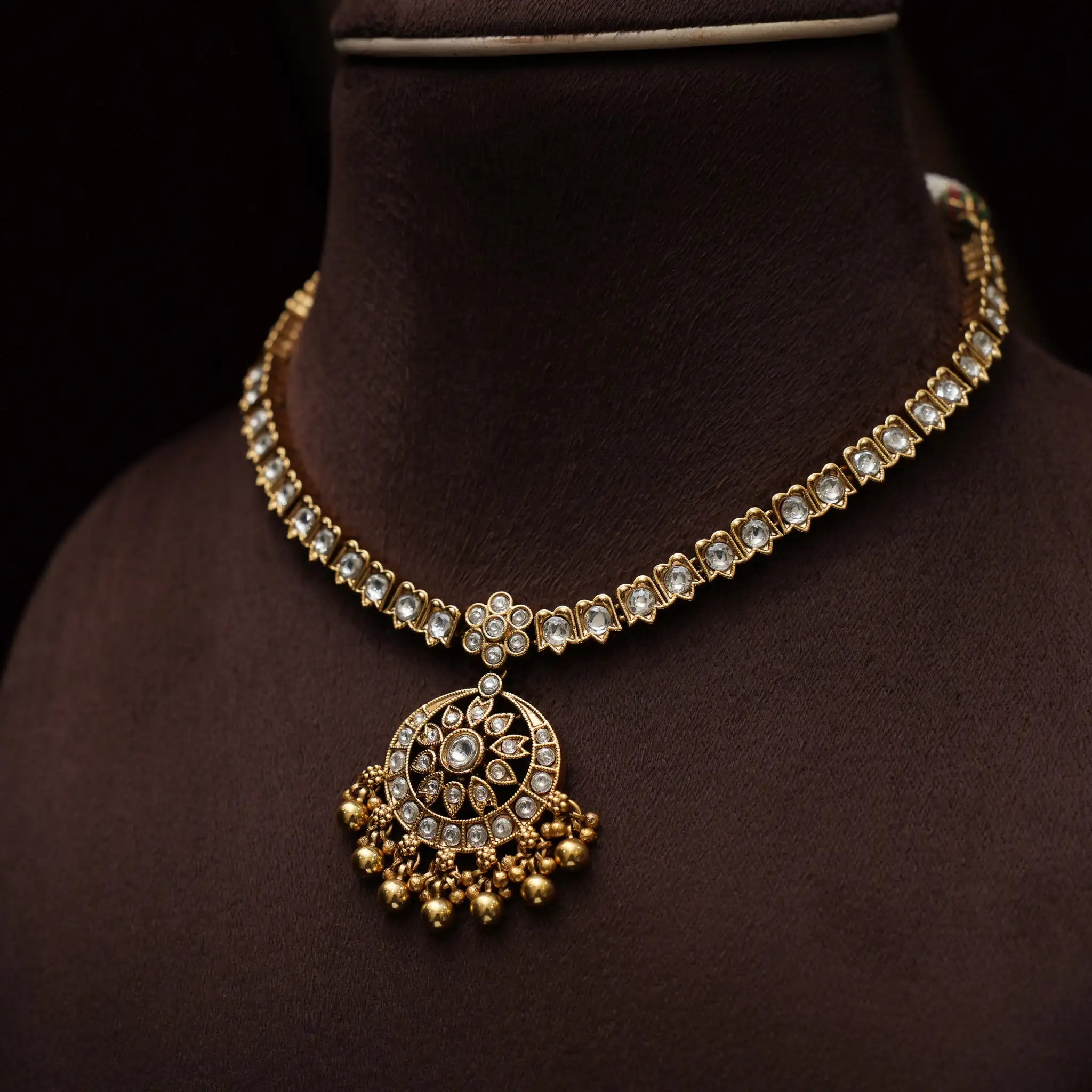 Dutt Antique Necklace - White