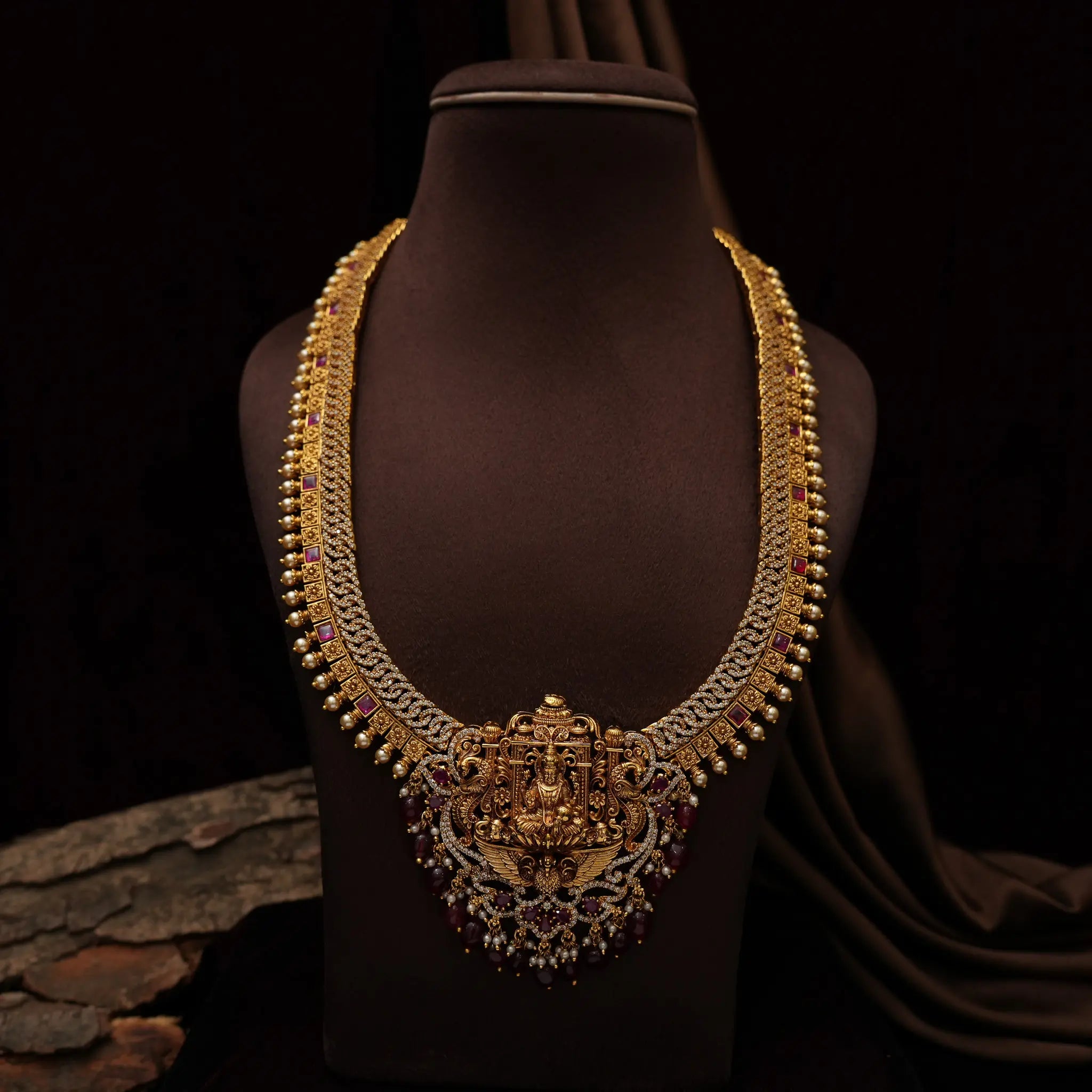 Ednit Antique Necklace