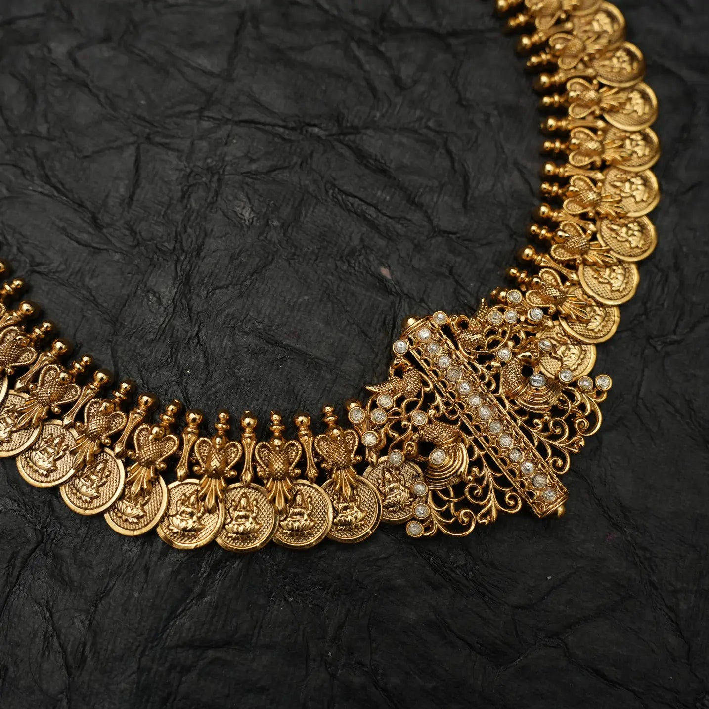Eleanor Antique Necklace - White Long
