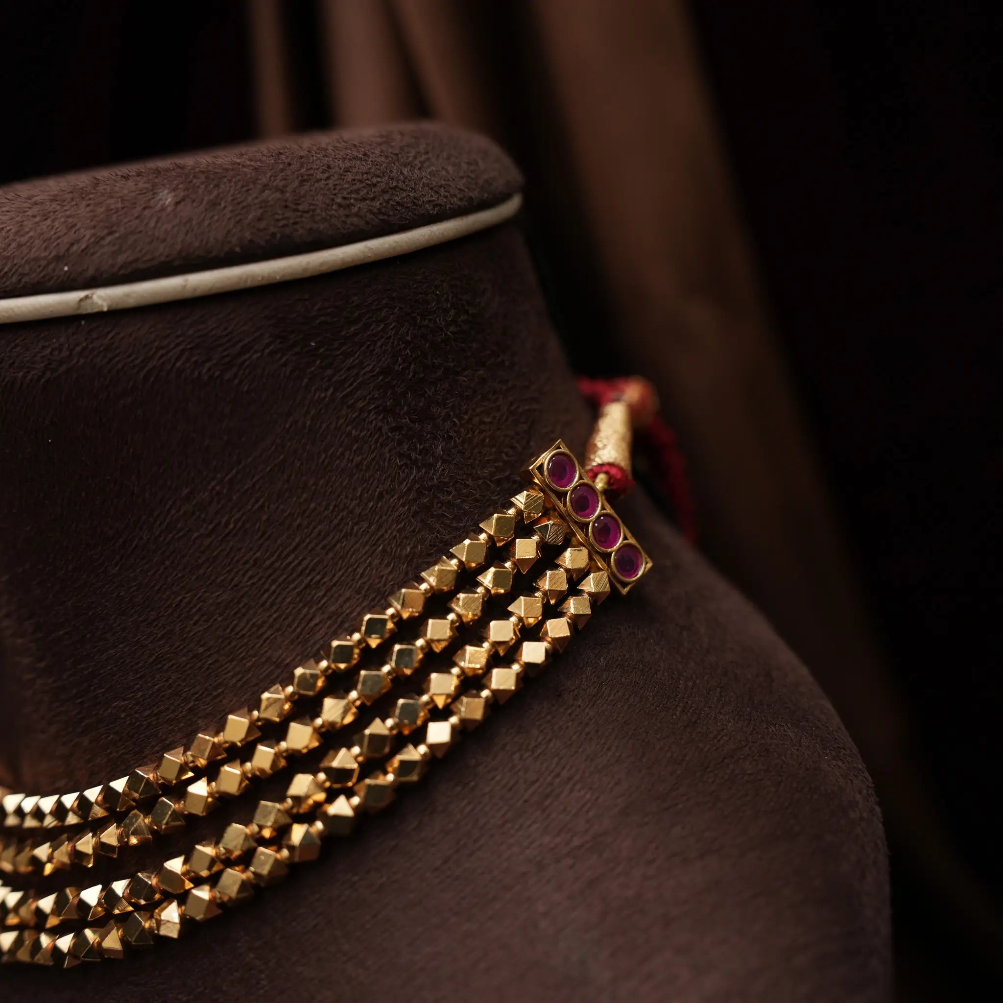 Elina Antique Choker