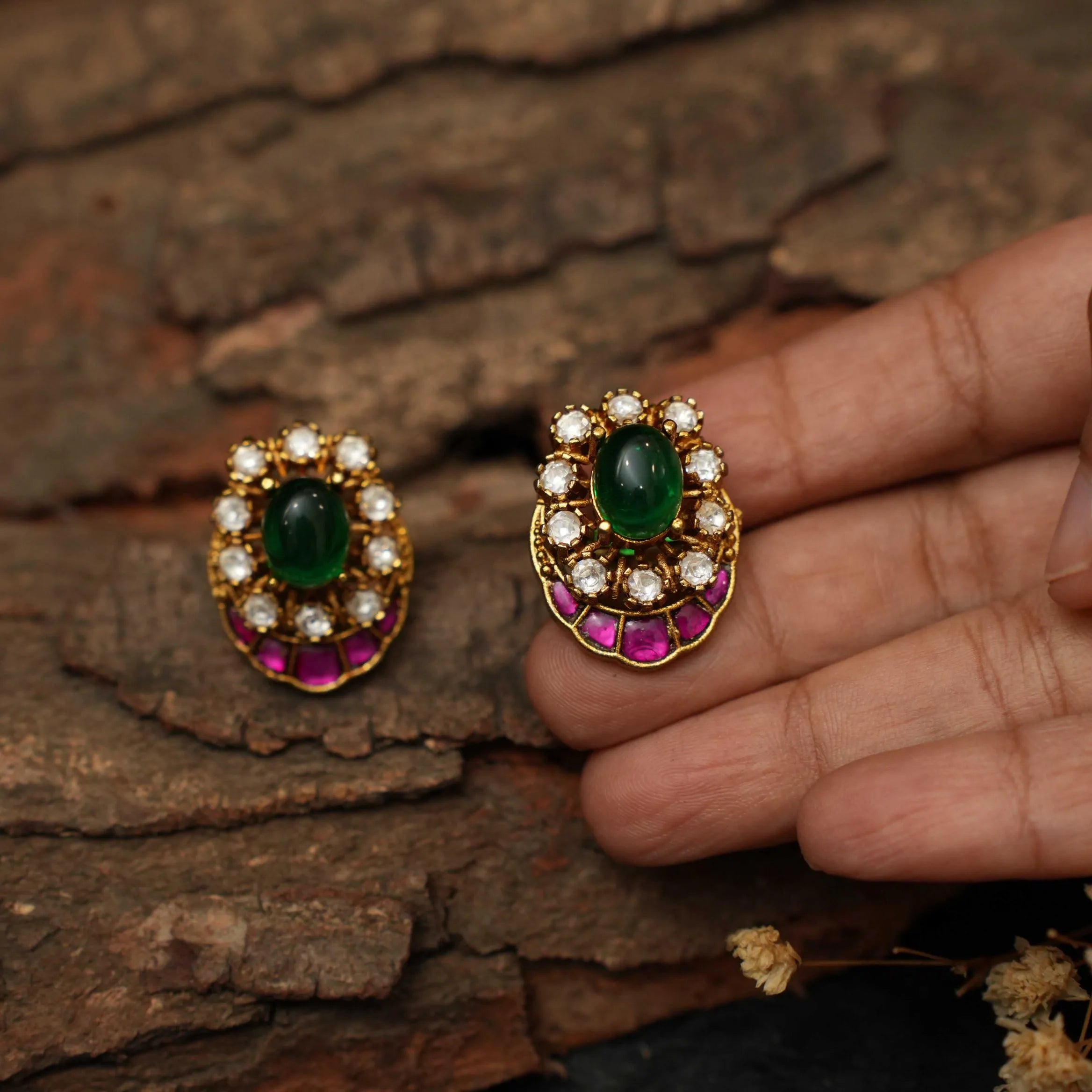 Ellie Polki Ear Stud - Red & Green