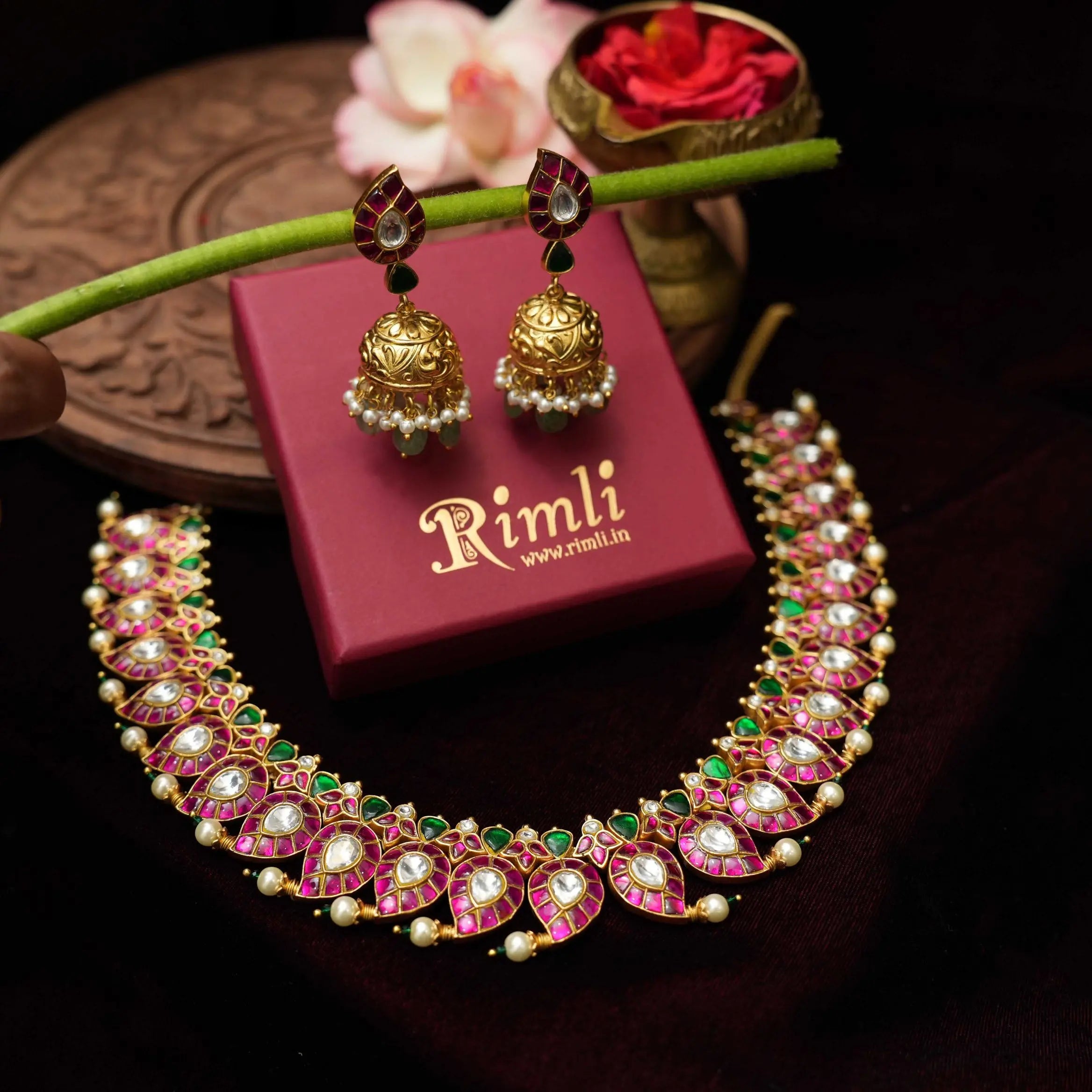 Esa Antique Mango Necklace