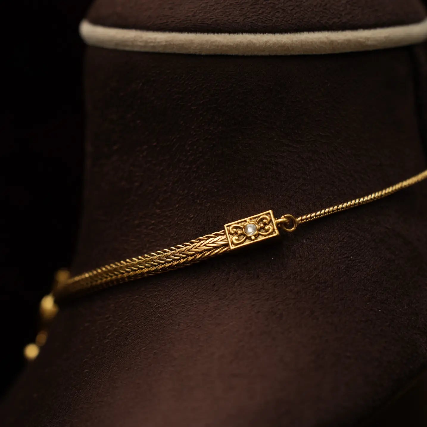 Eshnaa Antique Attigai Necklace