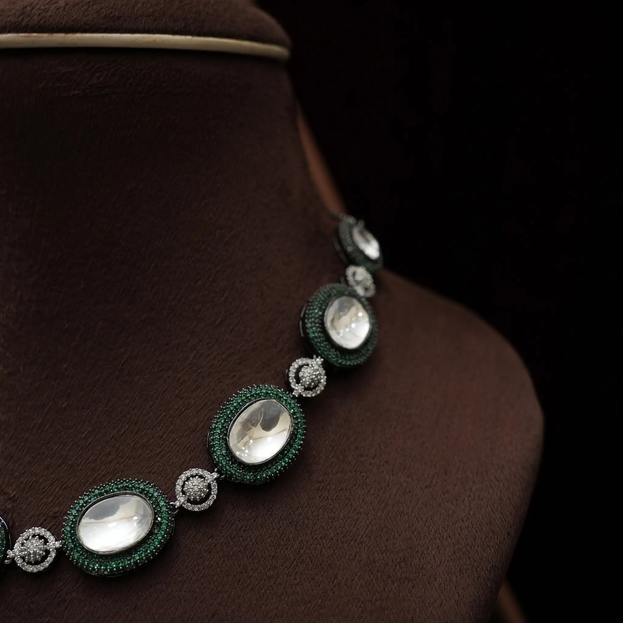 Ezhili Victorian Necklace
