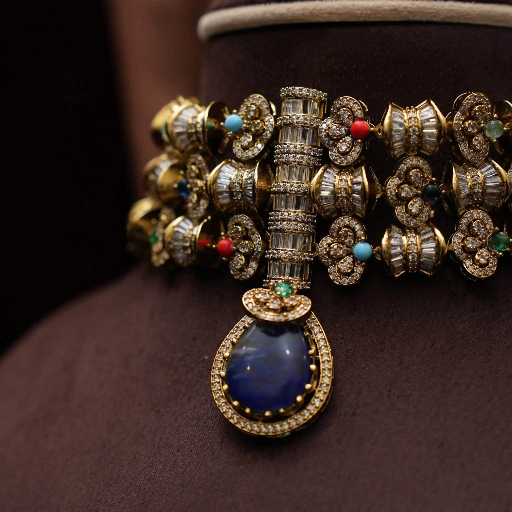 Fanshita Victorian Choker - Blue