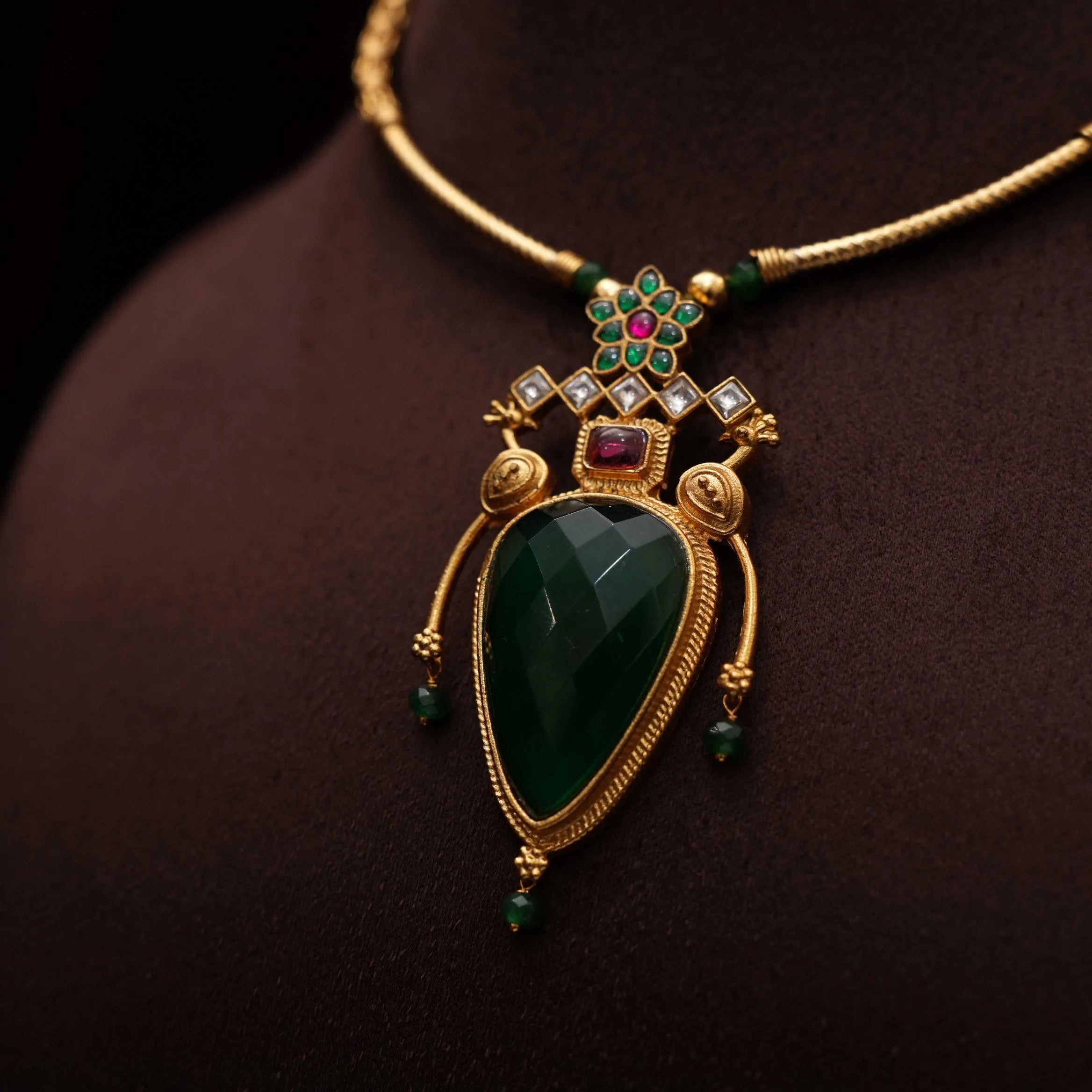 Fara Antique Hasli Necklace - Green