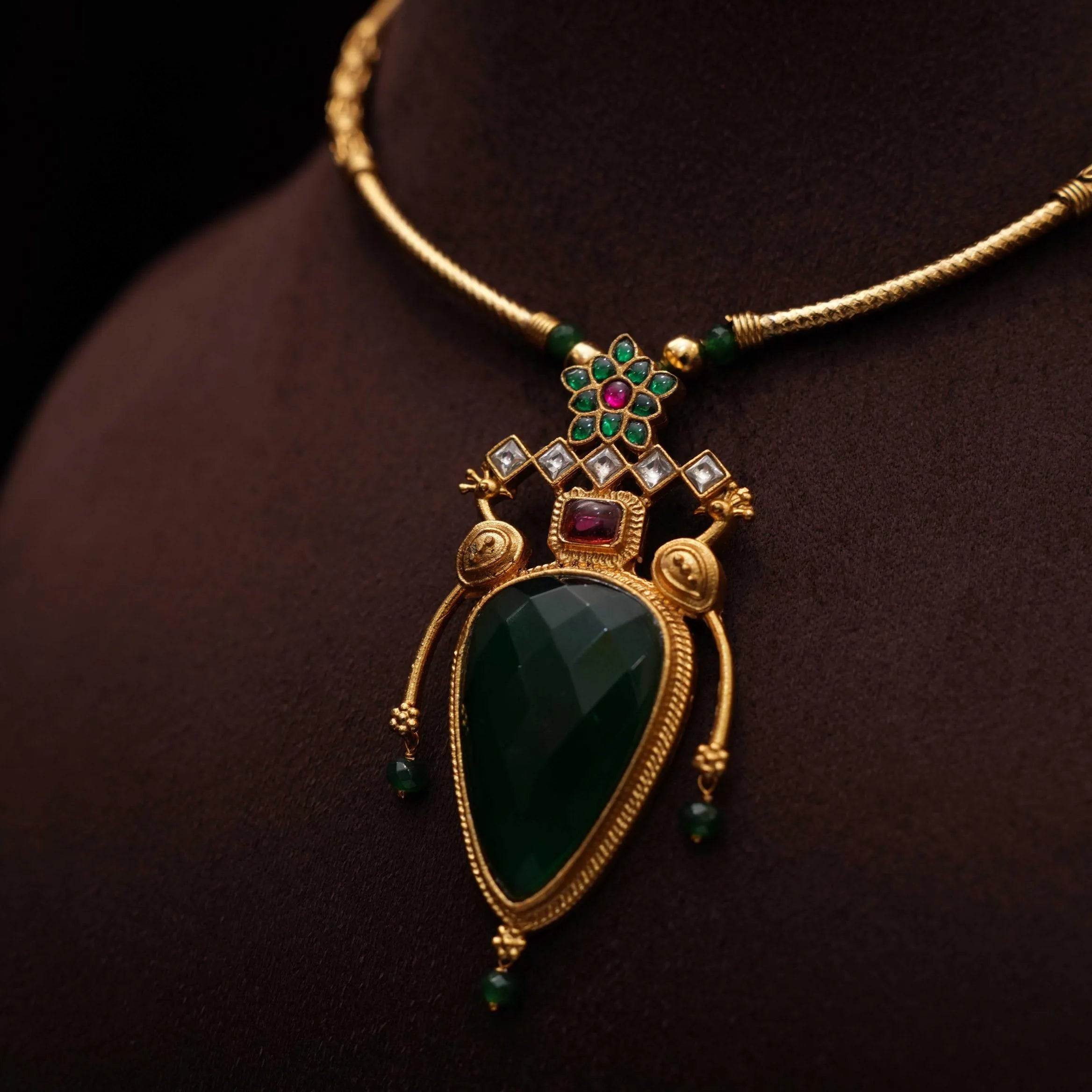 Fara Antique Hasli Necklace - Green