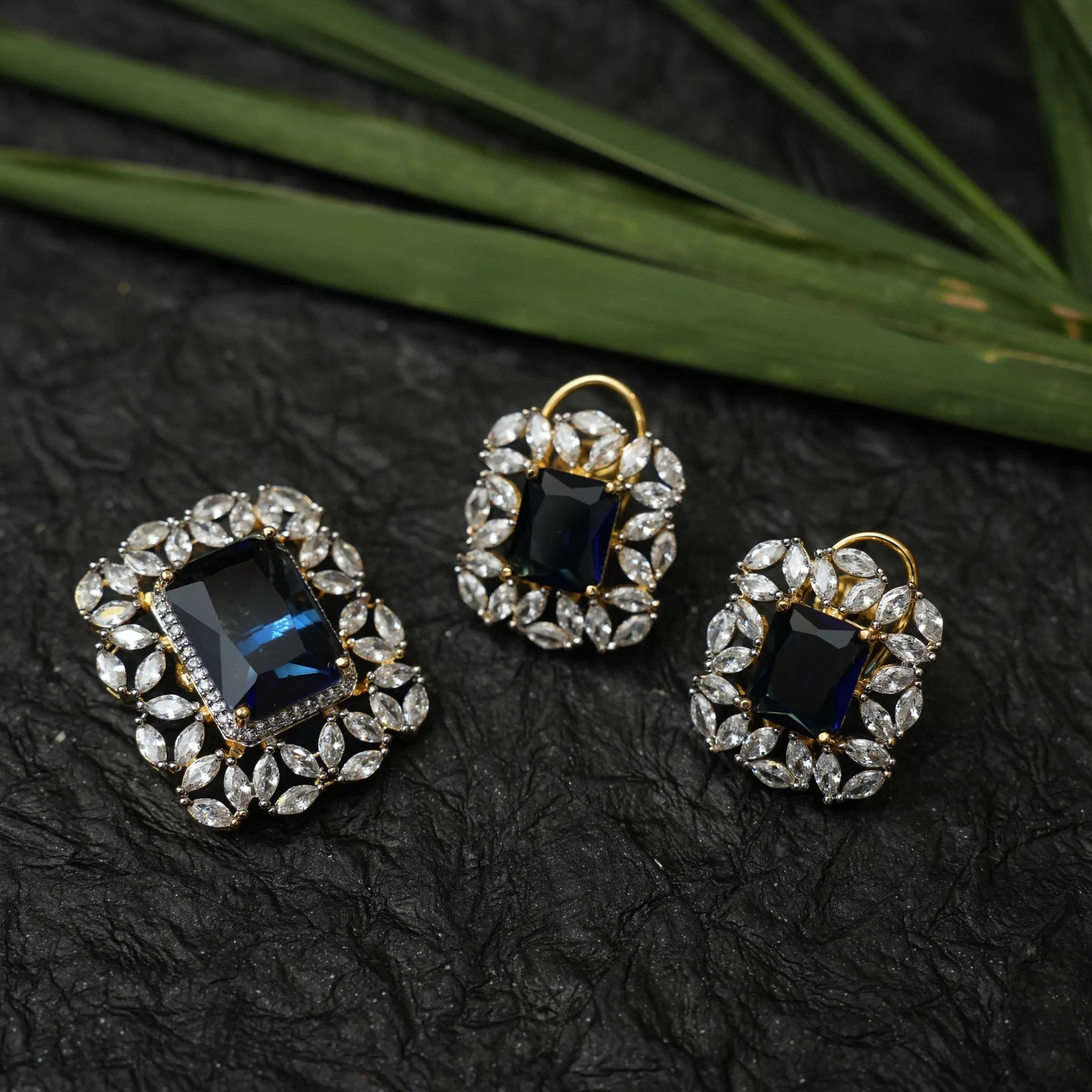 Faria Zircon Pendant - Blue