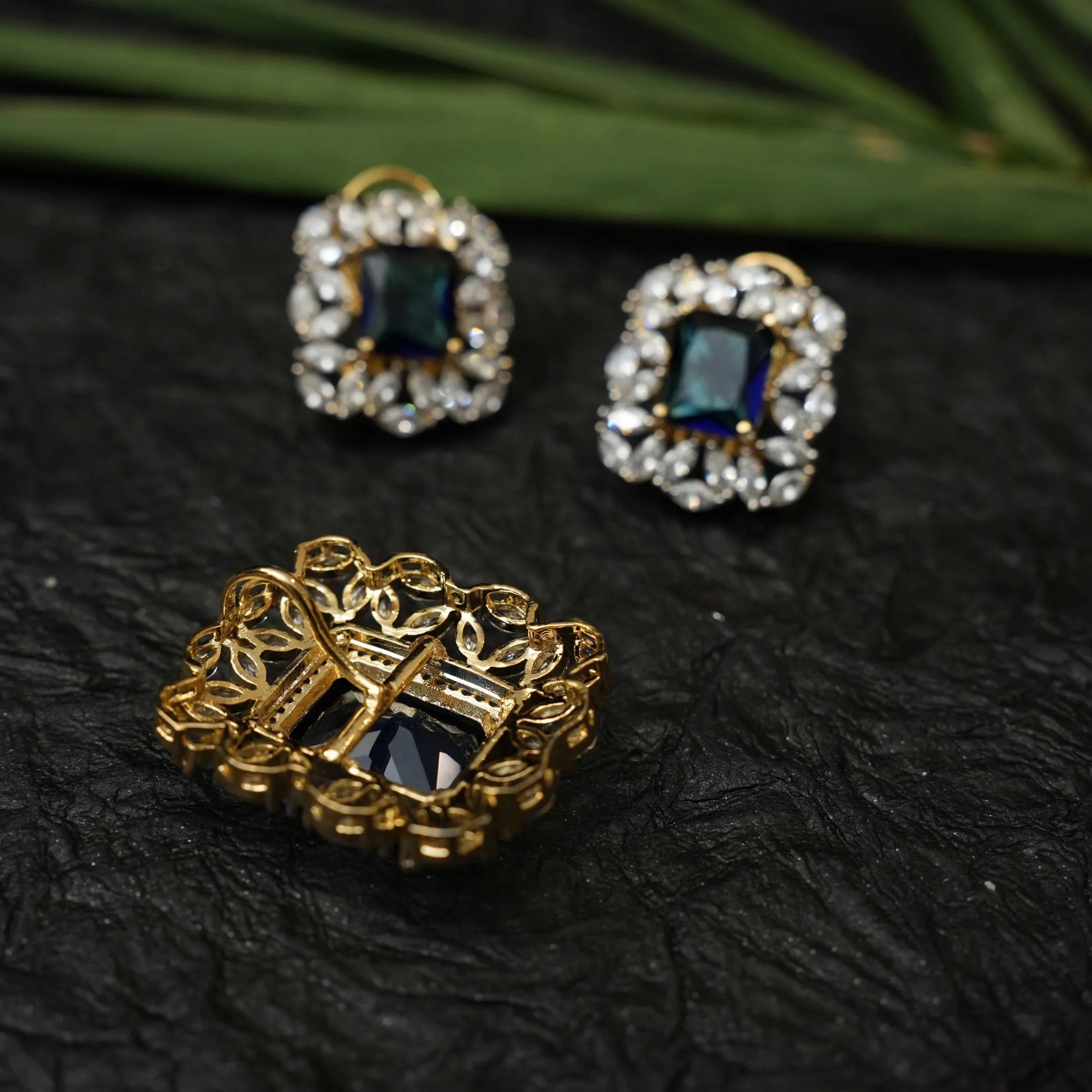 Faria Zircon Pendant - Blue