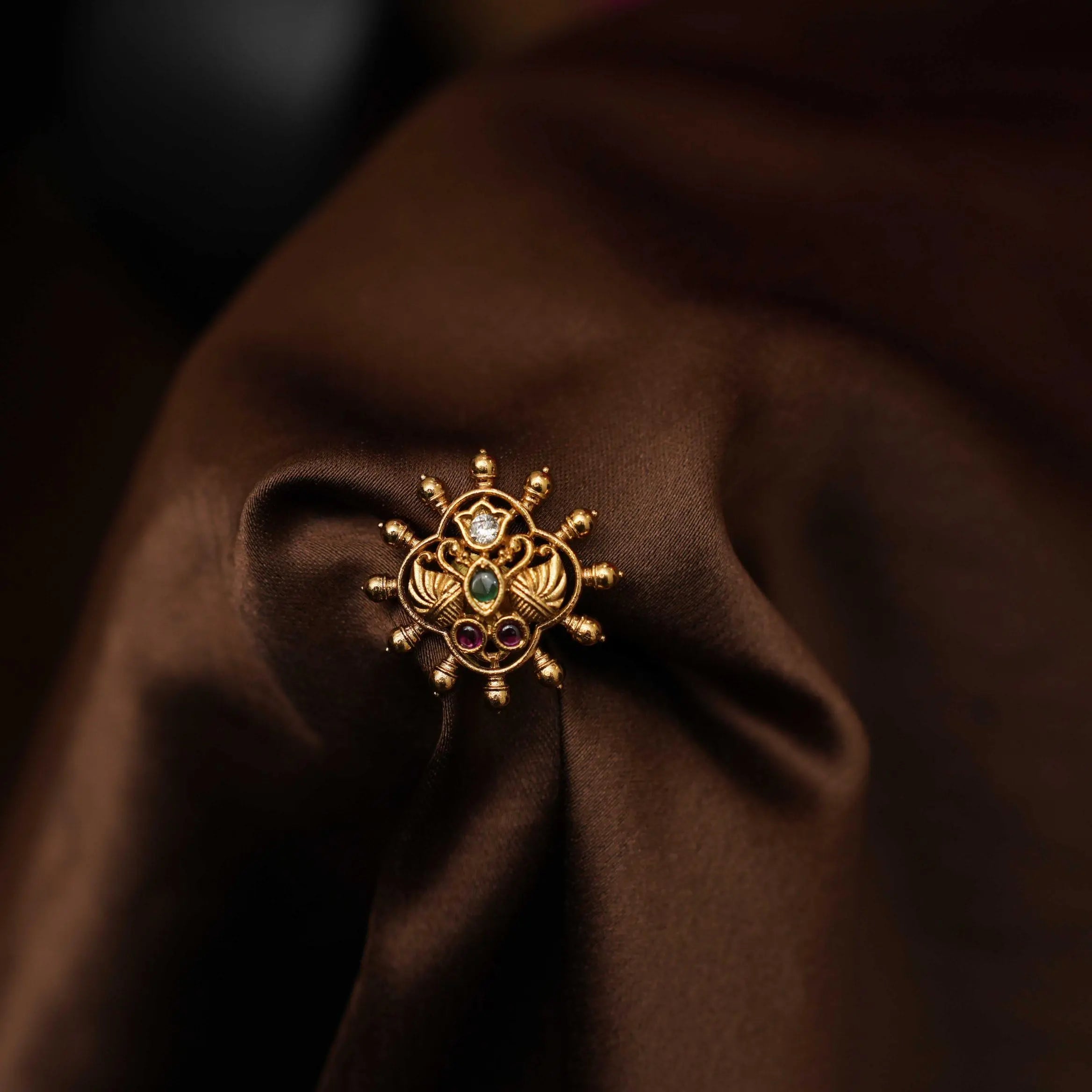 Faven Antique Ear Stud