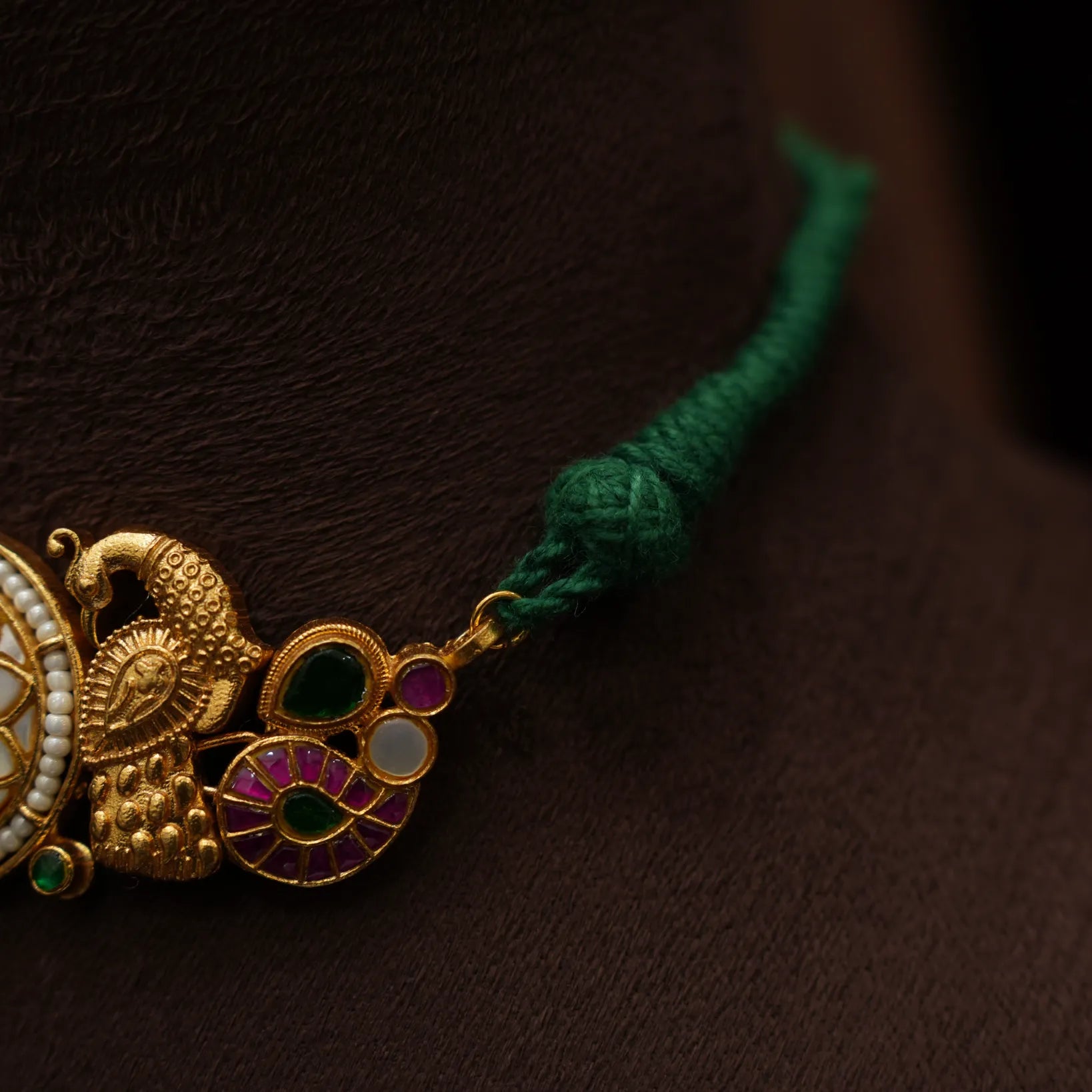 Finika Polki Choker - Red & Green