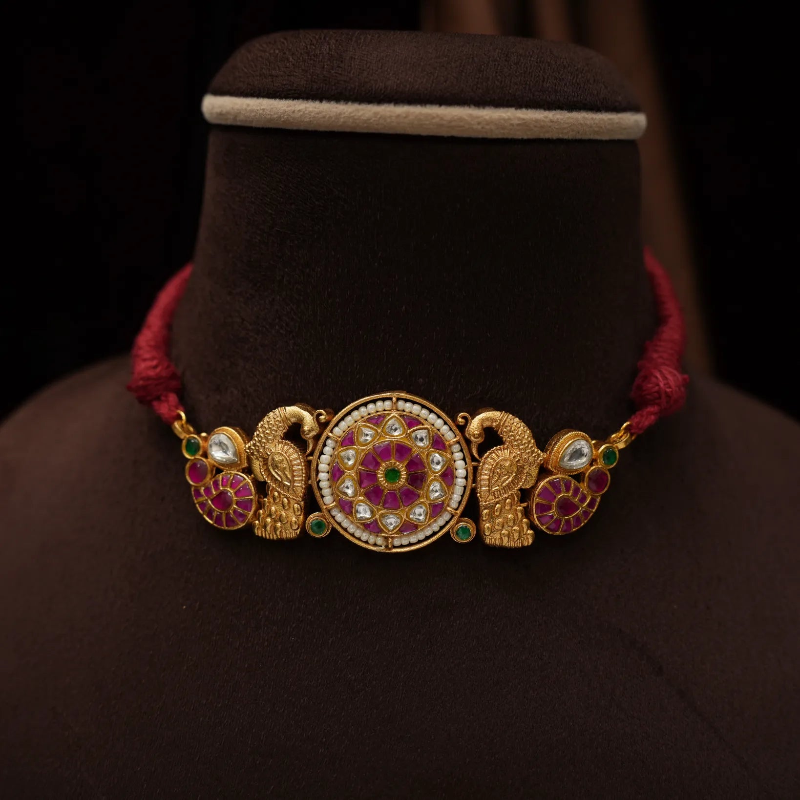 Finika Polki Choker - Red