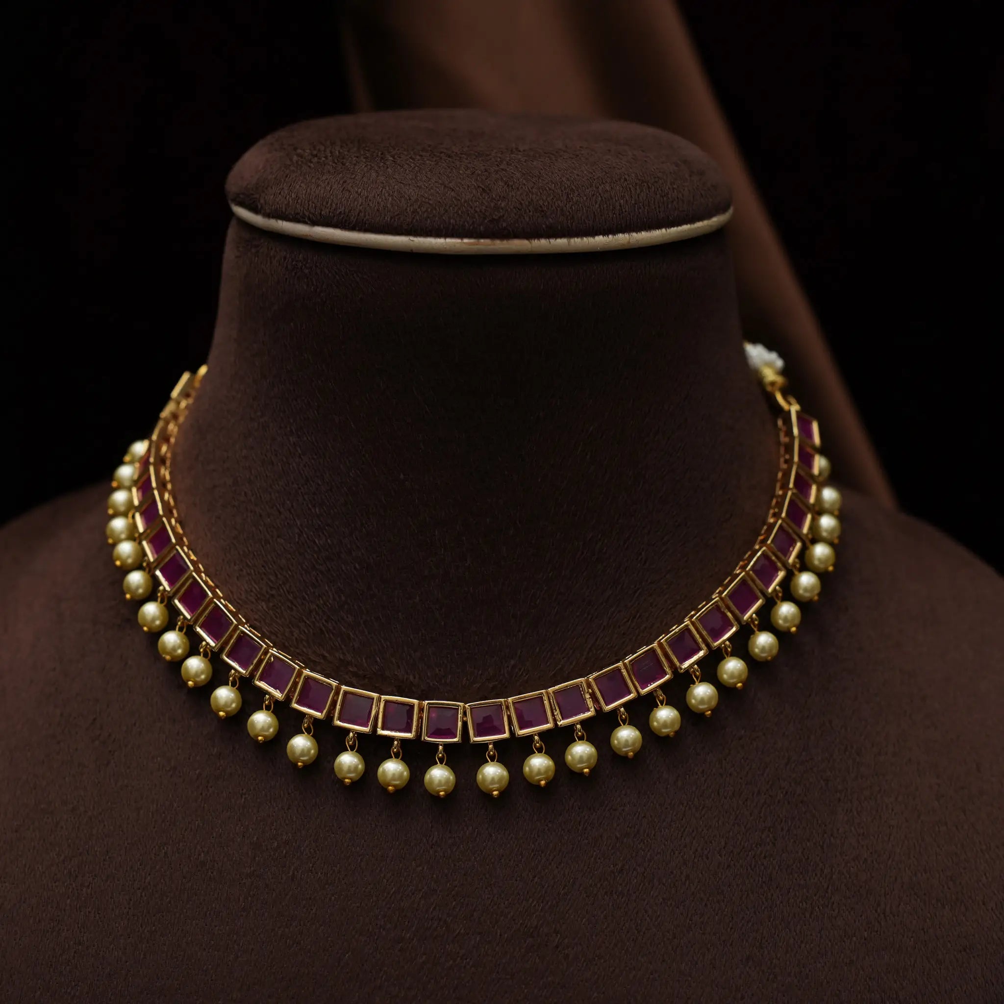Gamya Antique Choker - Magenta
