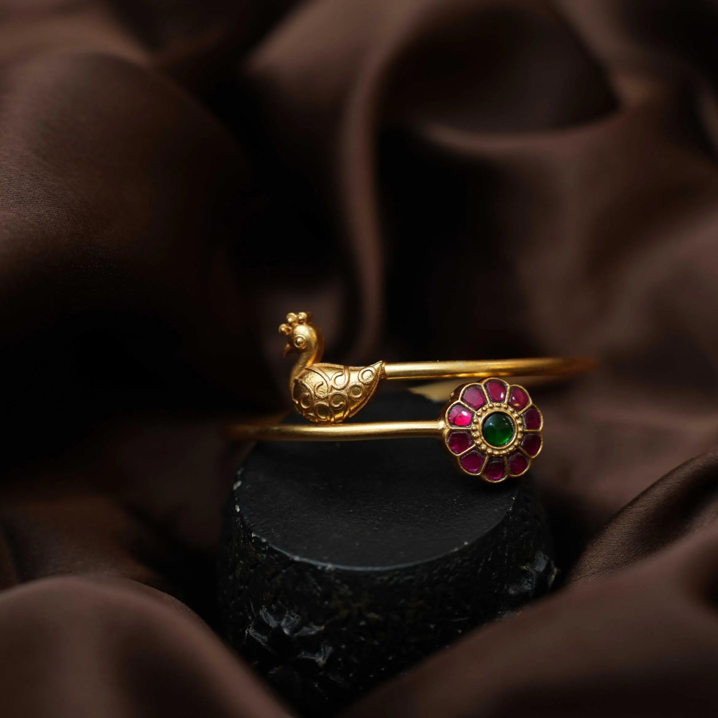 Ganavi Silver Kada Bangle