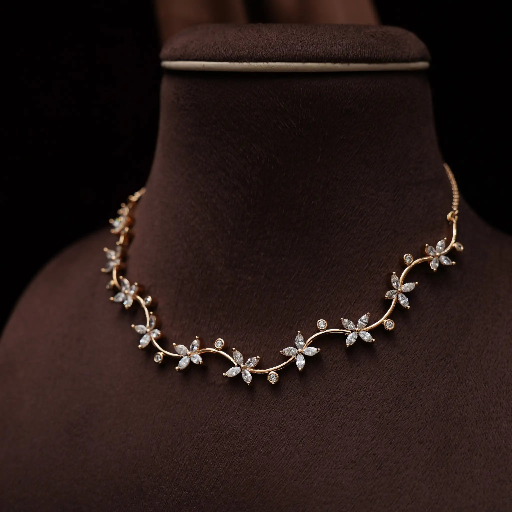 Gira Zircon Necklace
