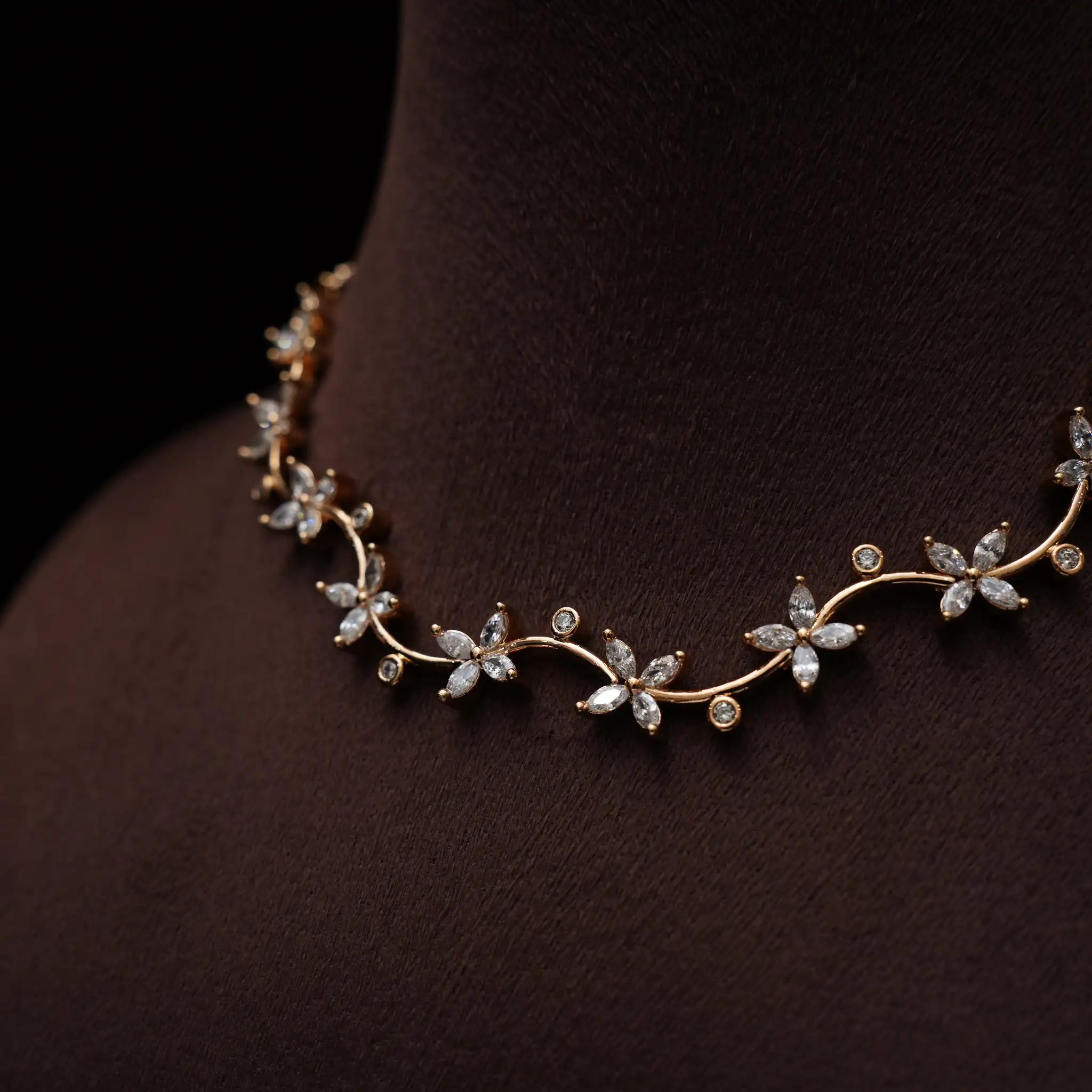 Gira Zircon Necklace