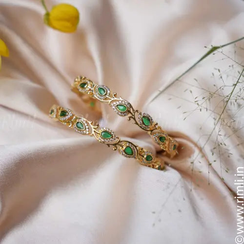 Nisha Mango Bangle - Green - Rimli Boutique