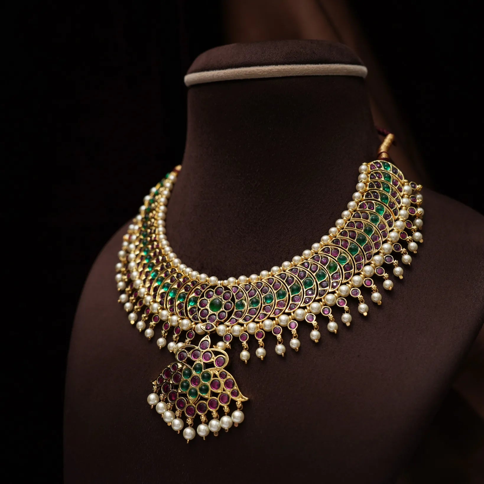 Harinyai Antique Necklace - Red & Green