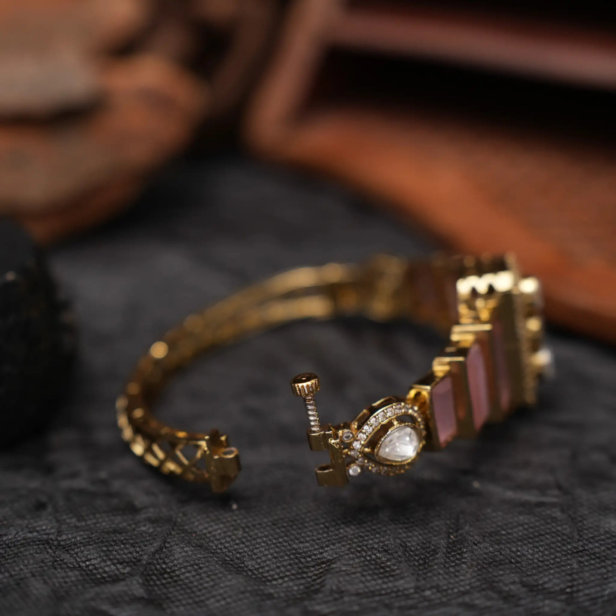 Harita Victorian Polki Bracelet - Pastel Pink