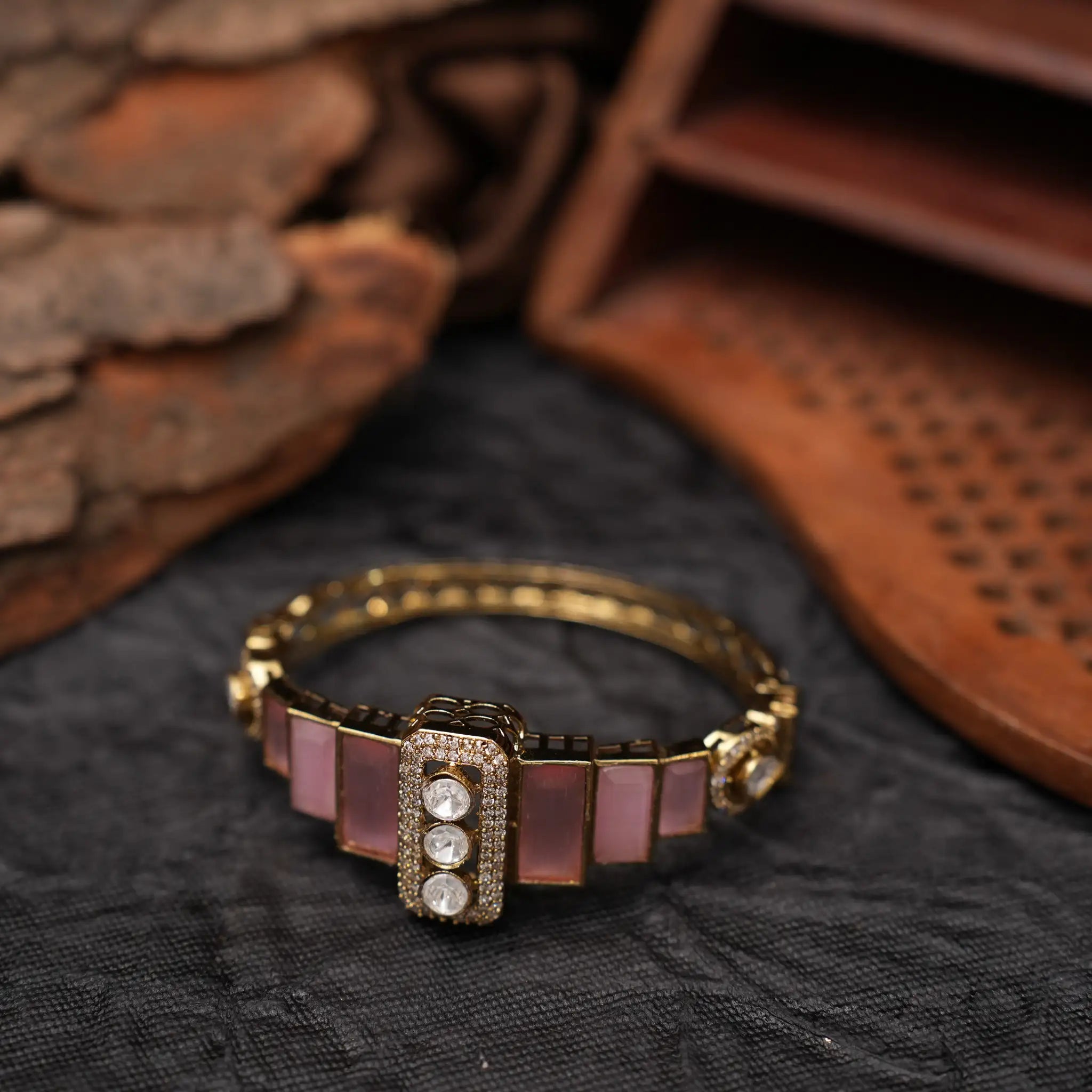 Harita Victorian Polki Bracelet - Pastel Pink
