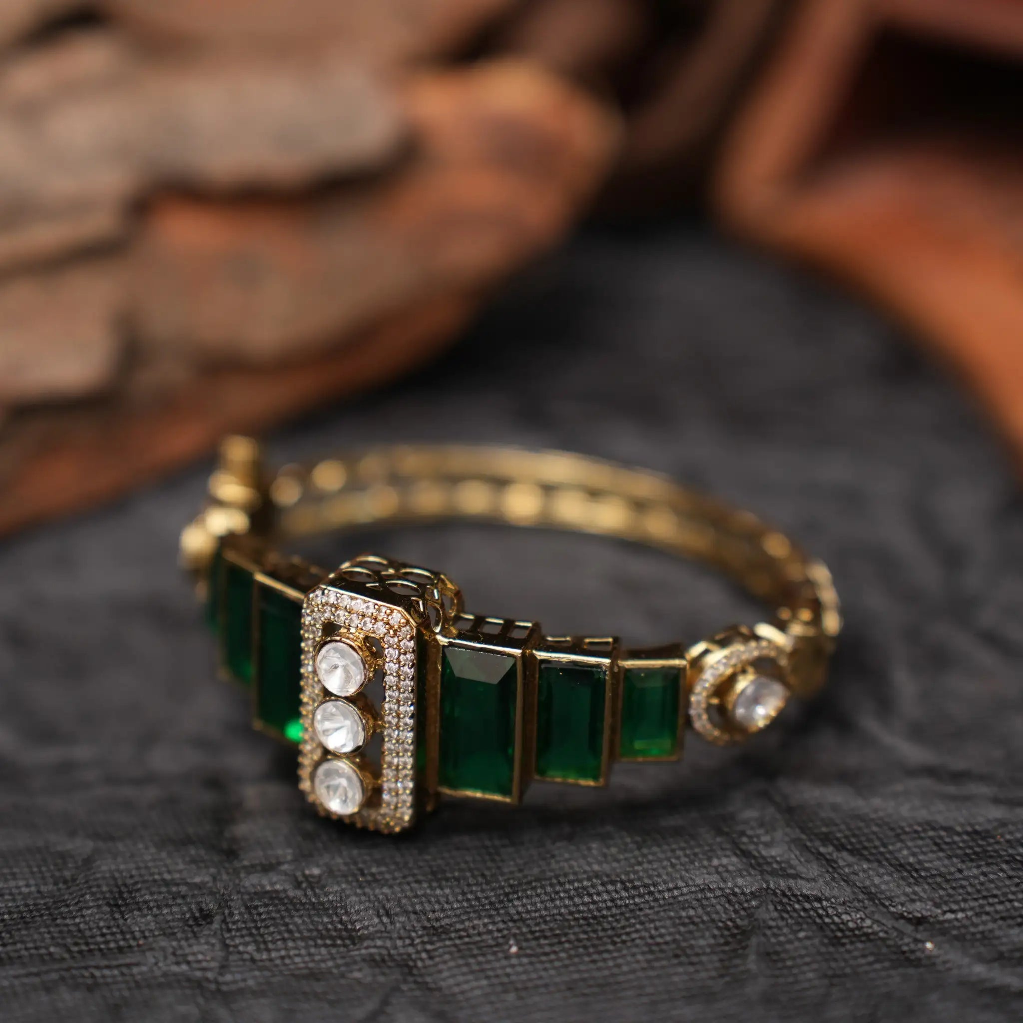 Harita Victorian Polki Bracelet - Emerald Green