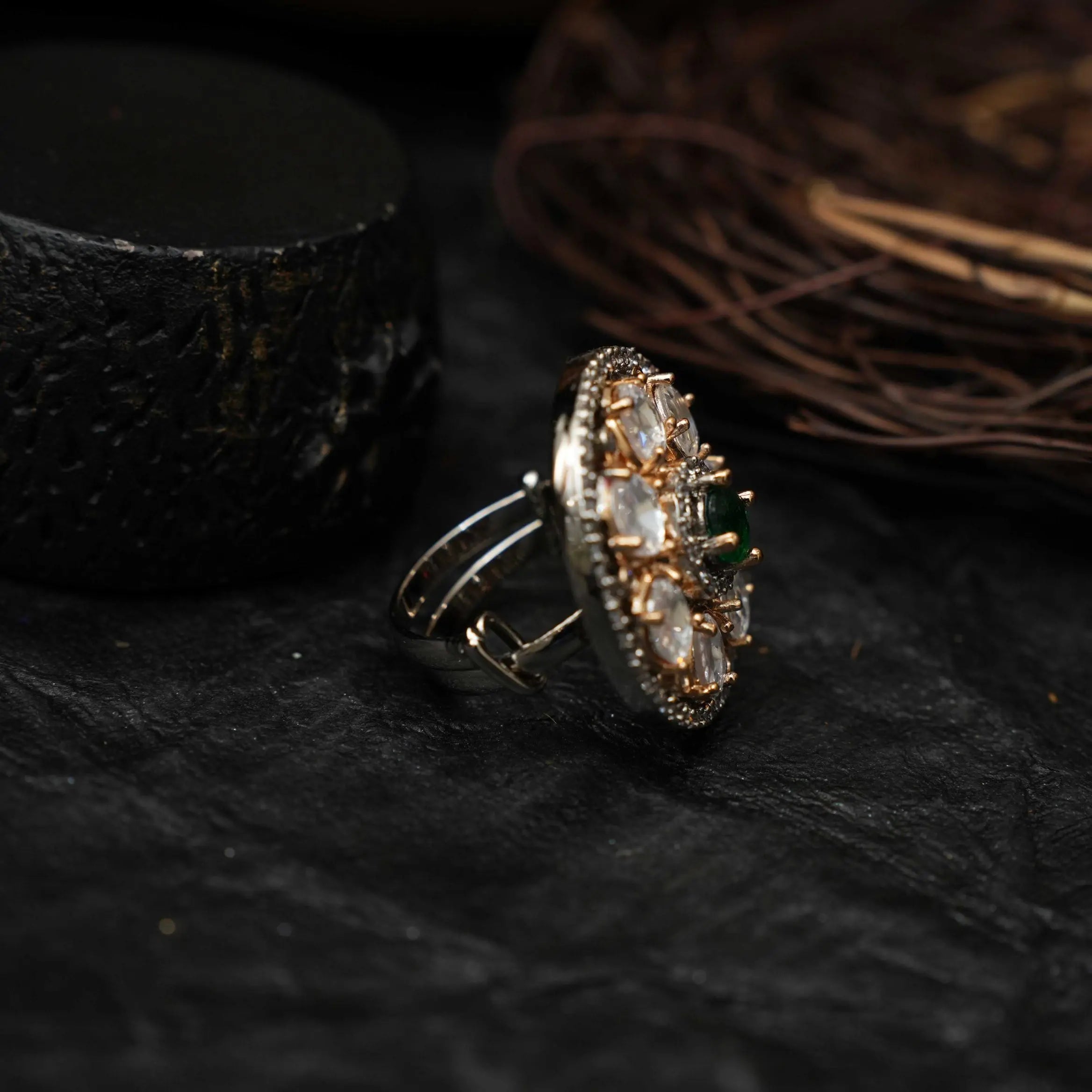 Heena Victorian Ring - Green