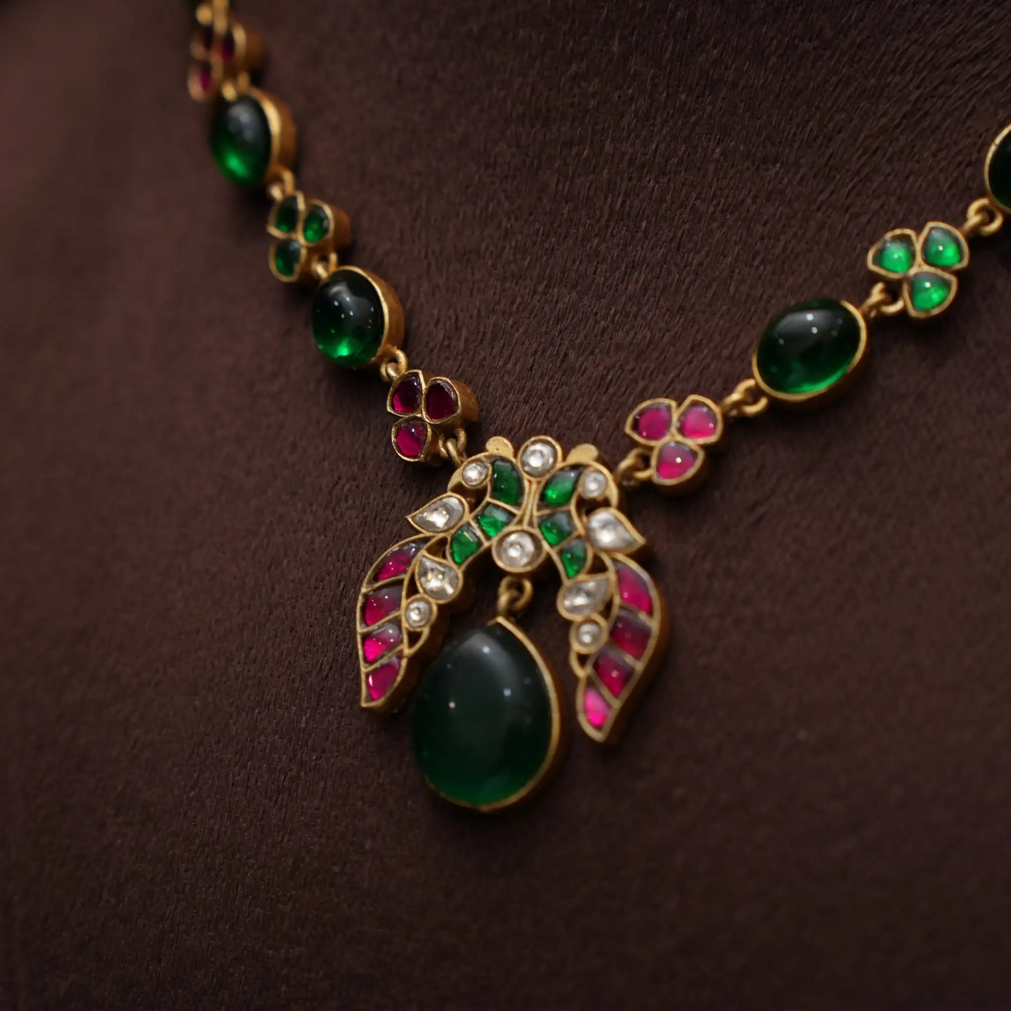Hradini Polki Necklace - Kira