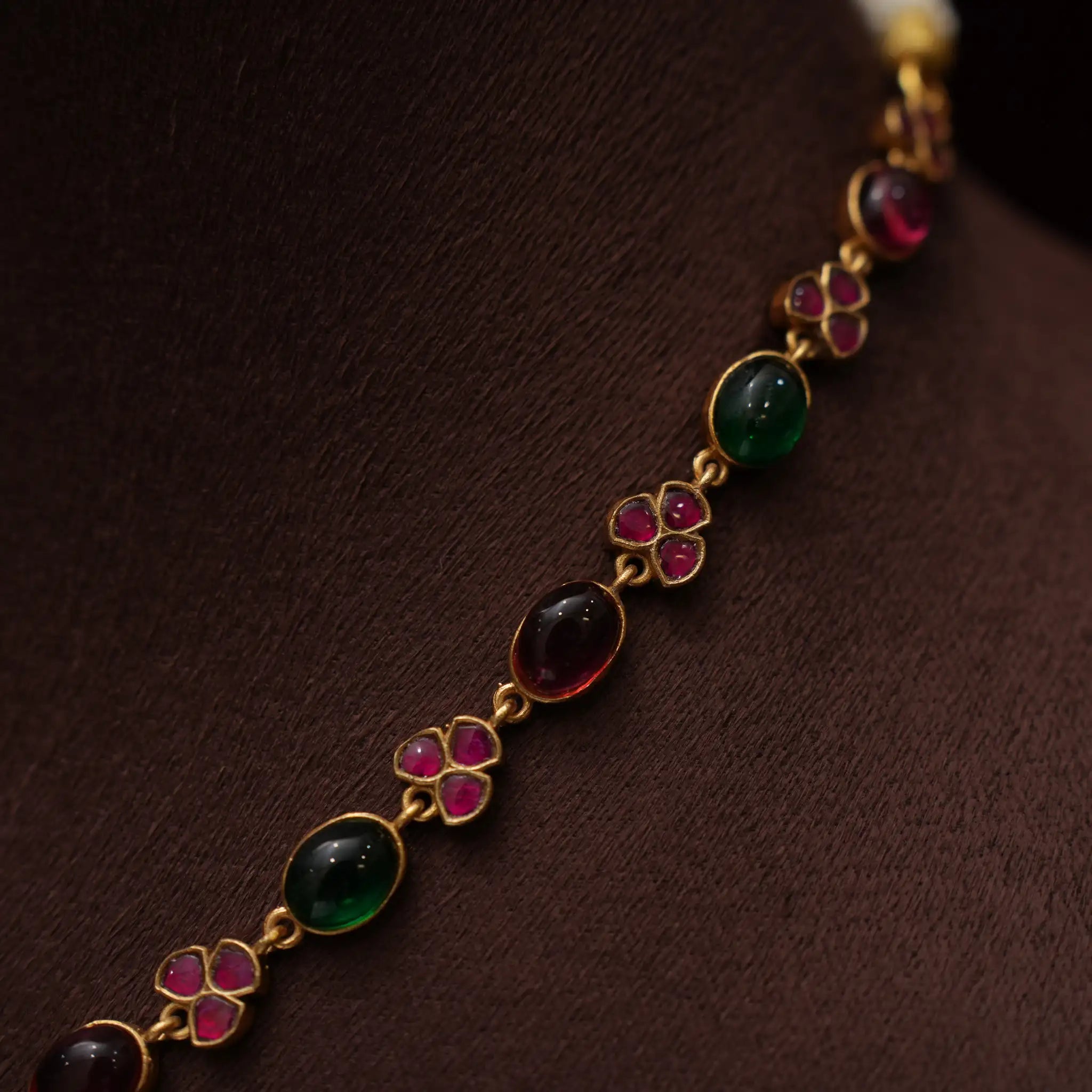 Hradini Polki Necklace - Luca