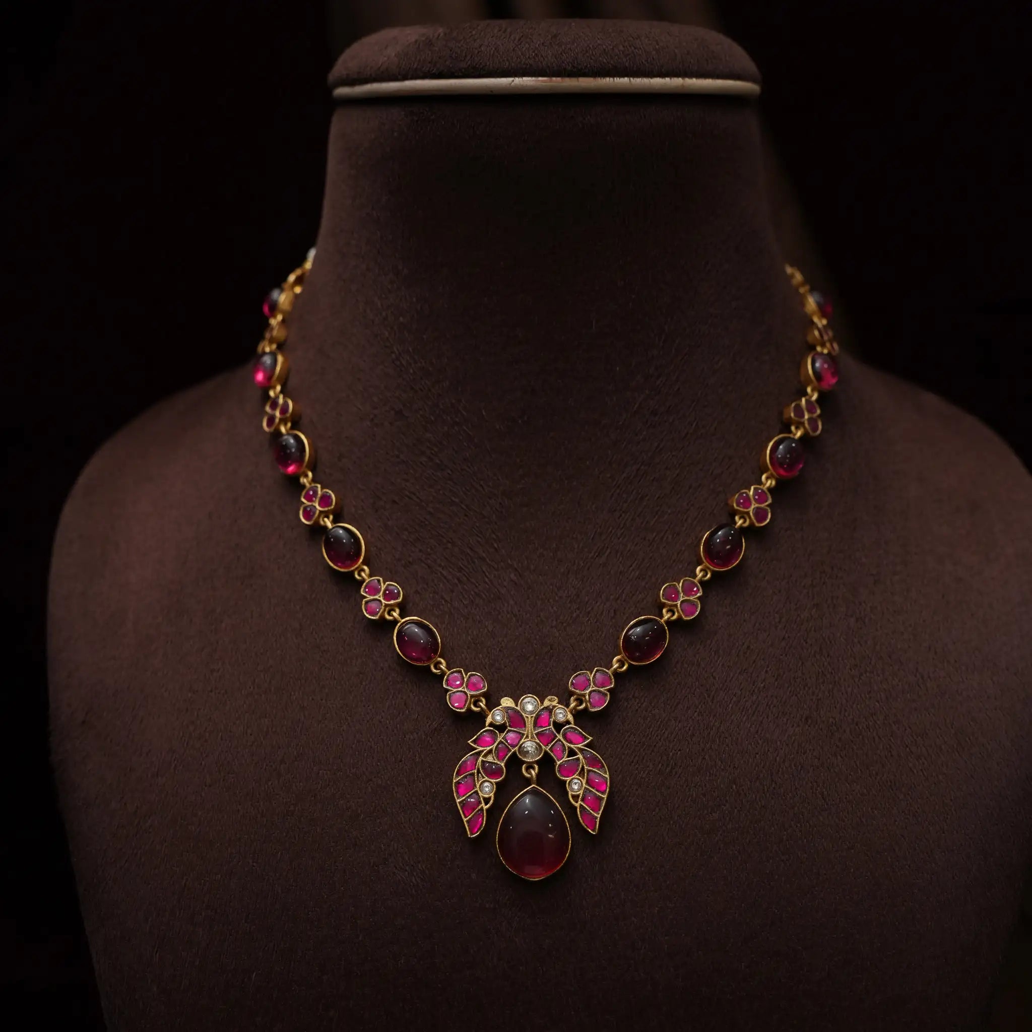 Hradini Polki Necklace - Luna