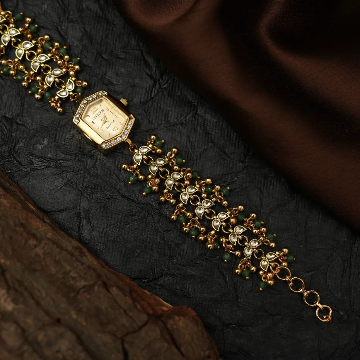 Hrishita Polki Watch