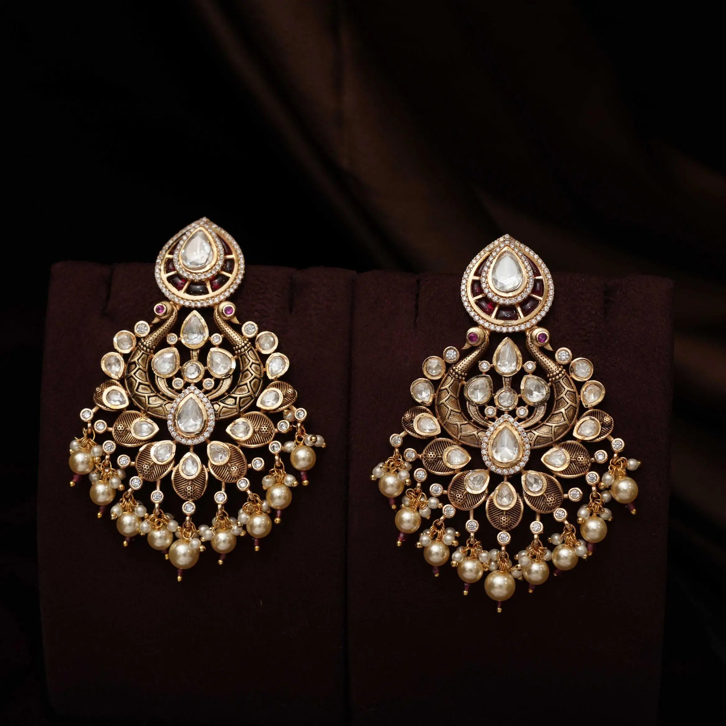 Hruhani Kundan Necklace