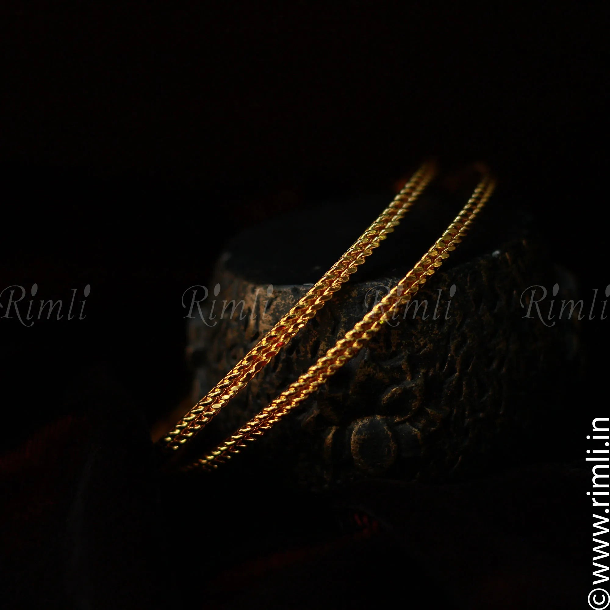 Simple Casual Bangles in Gold Tone