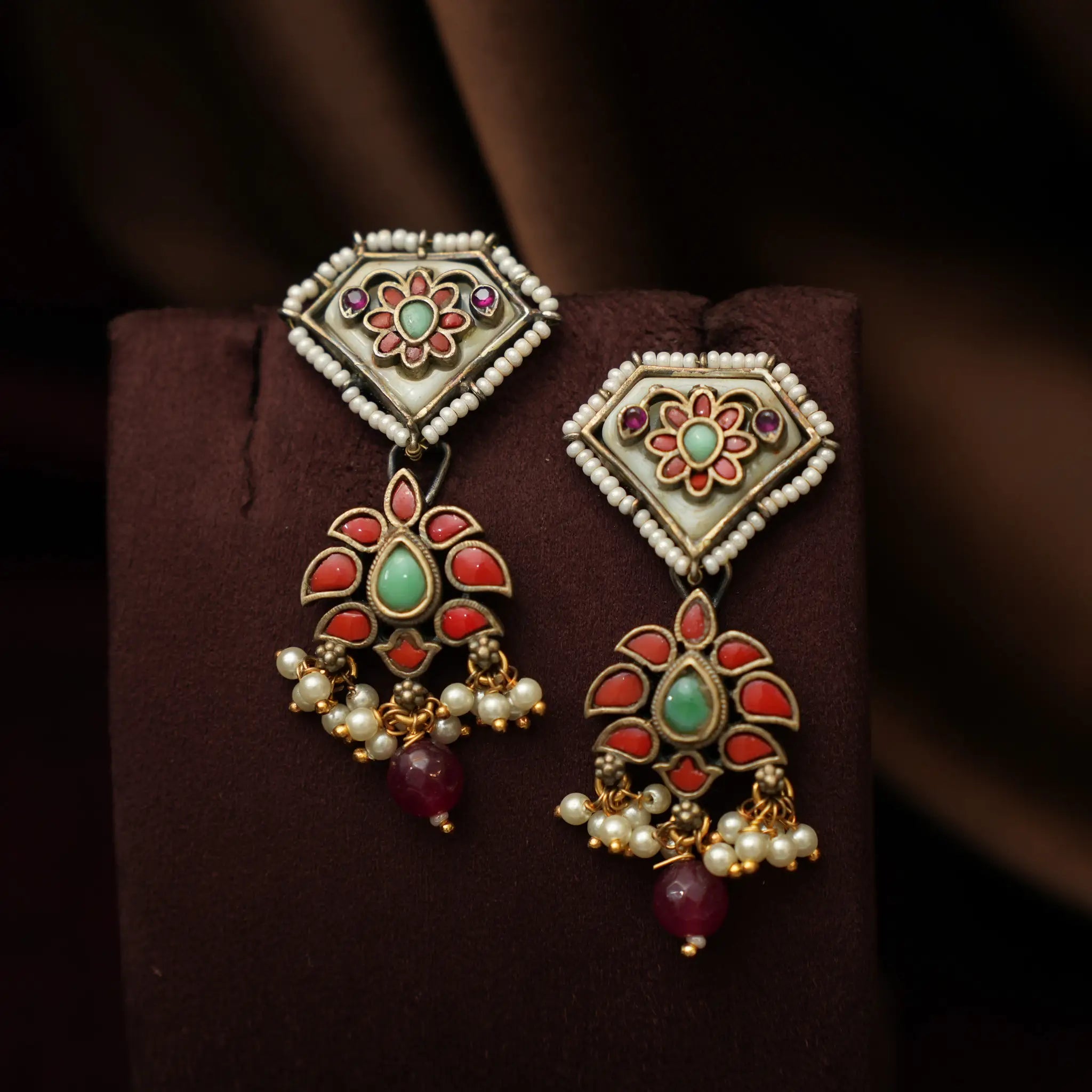 Inaaya Statement Necklace