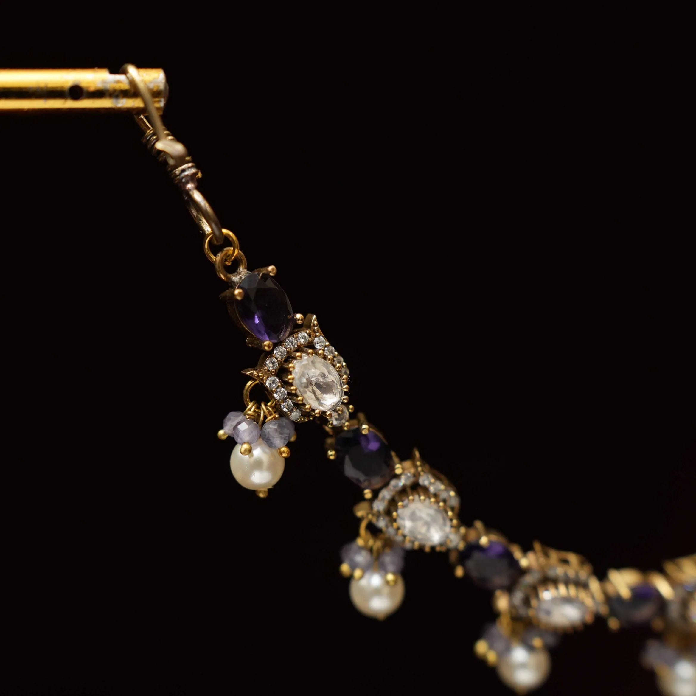 Inaaya Victorian Ear Chain - Purple