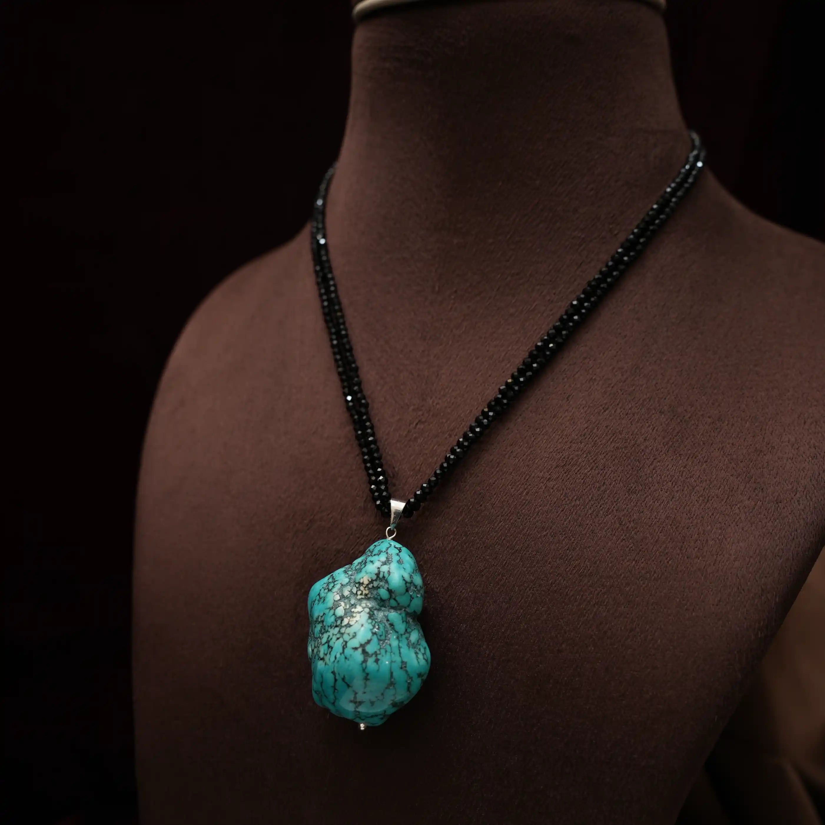 Iravika Beaded Necklace - Ria