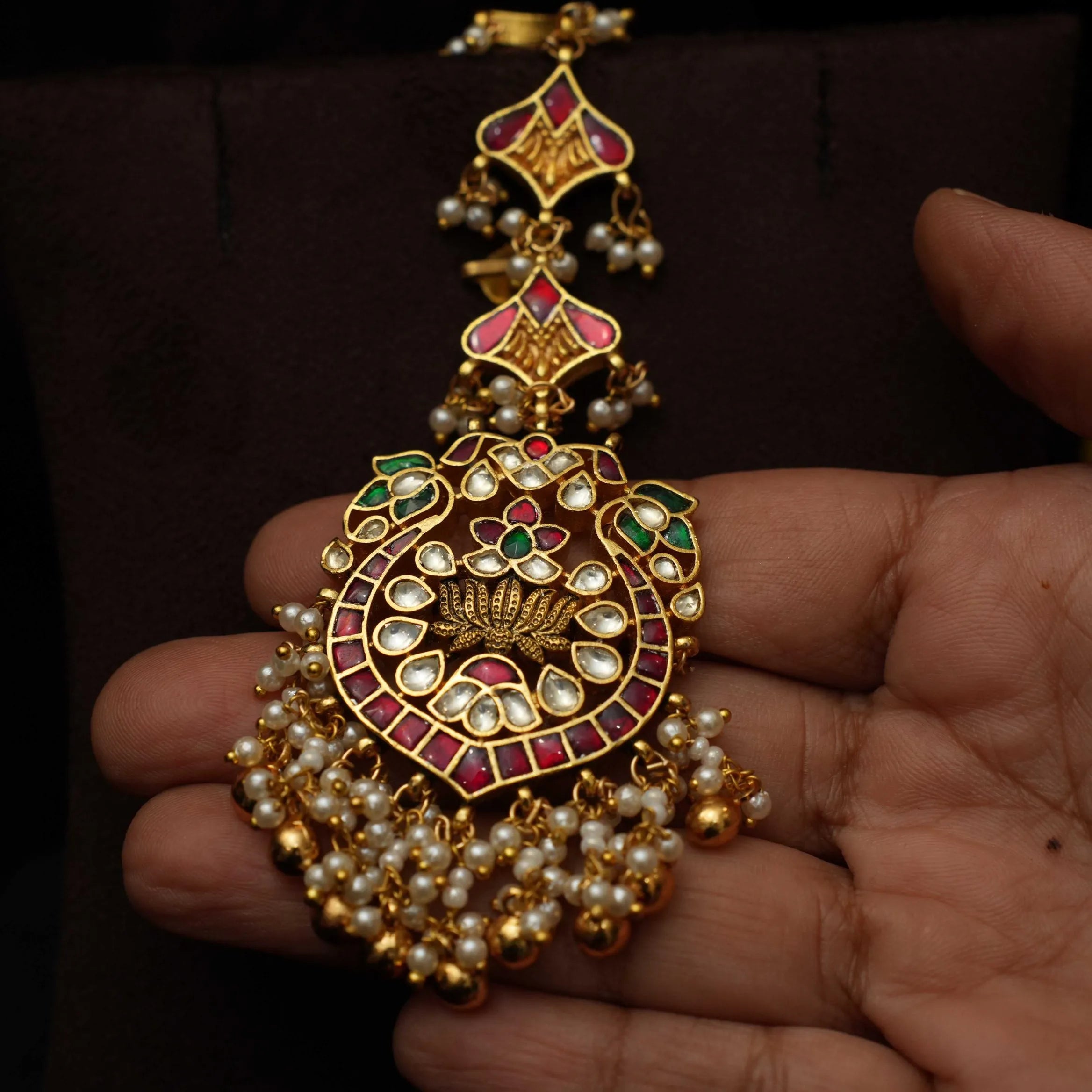 Ishanaa Polki Tikka