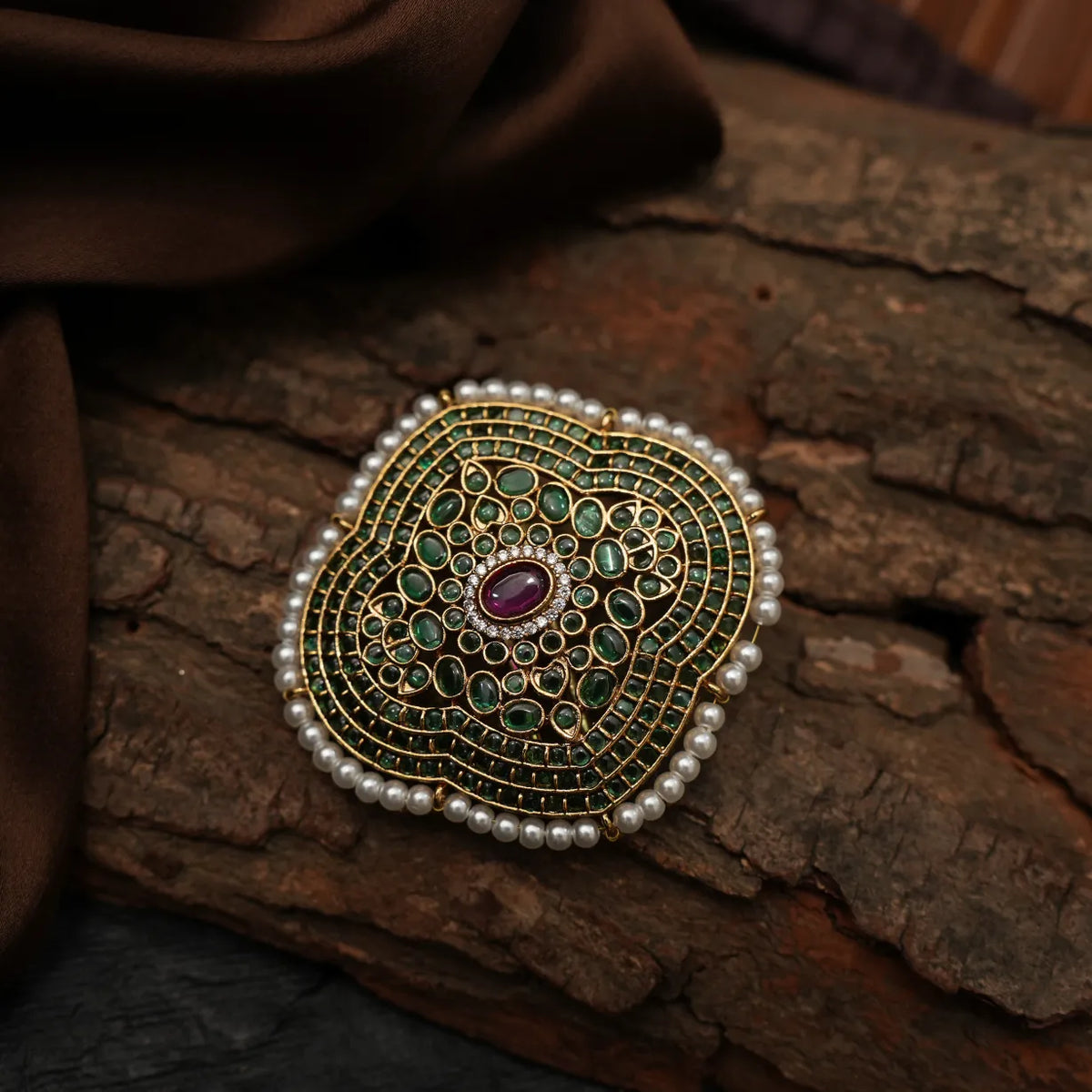Ishita Antique Hair Pin / Rakkodi - Green
