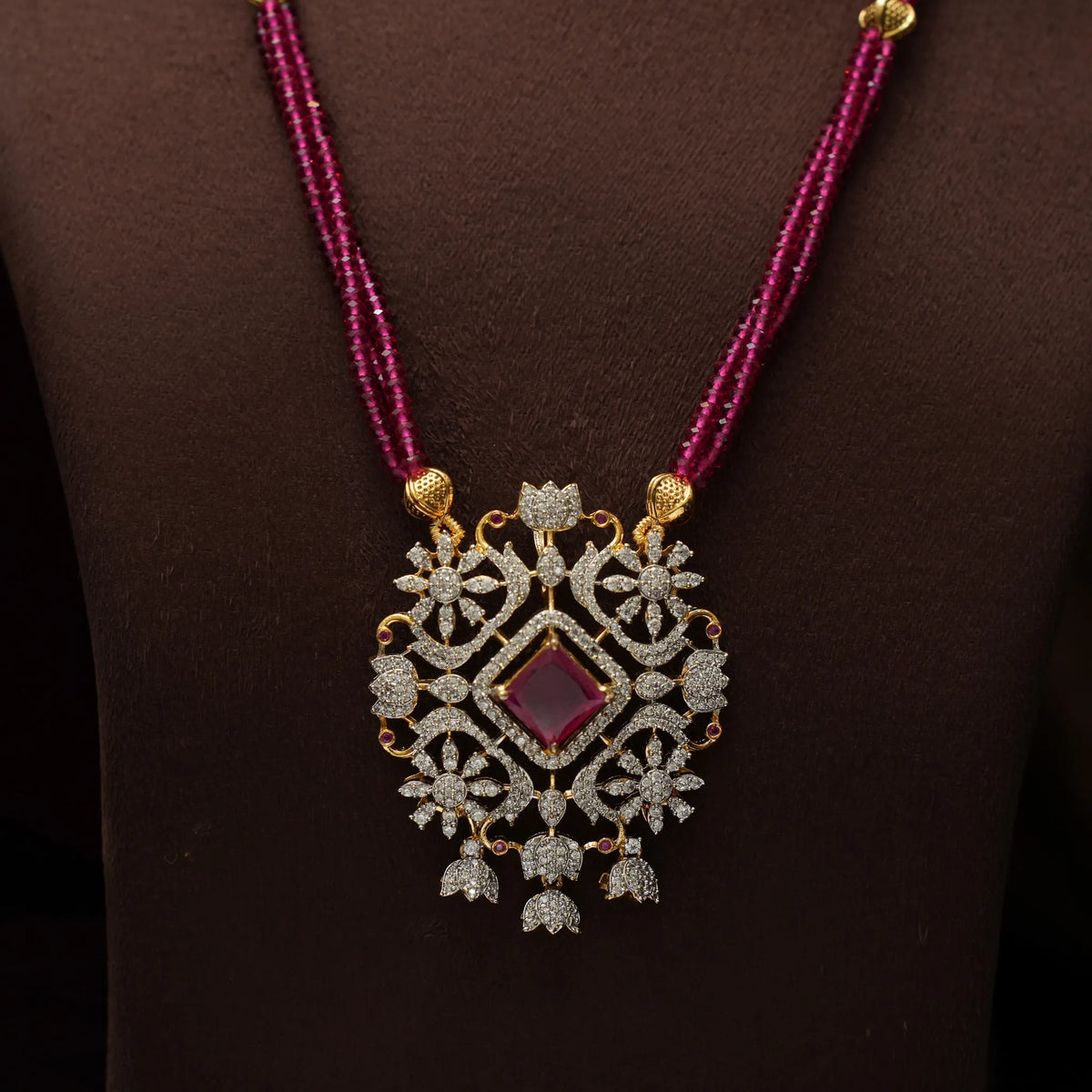 Ishita Beaded Necklace