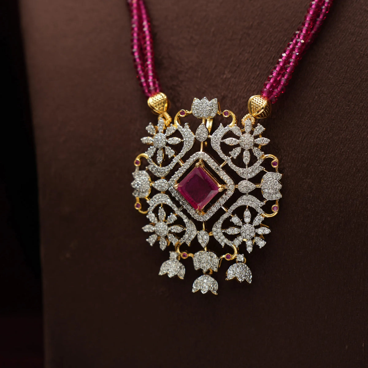 Ishita Beaded Necklace