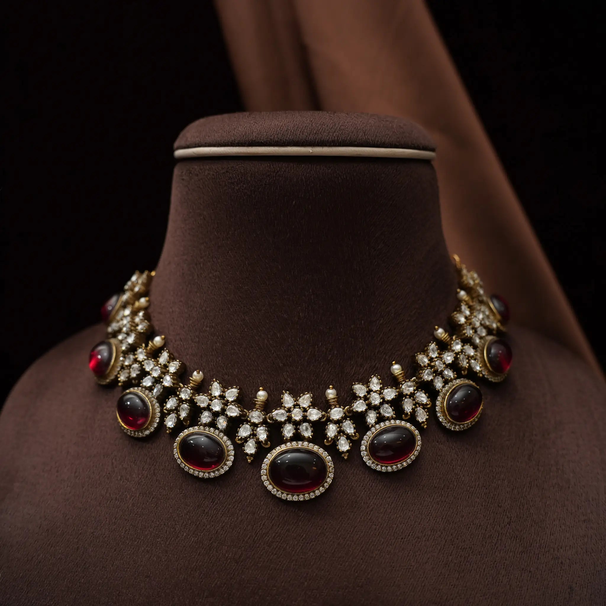 Isla Victorian Polki Choker