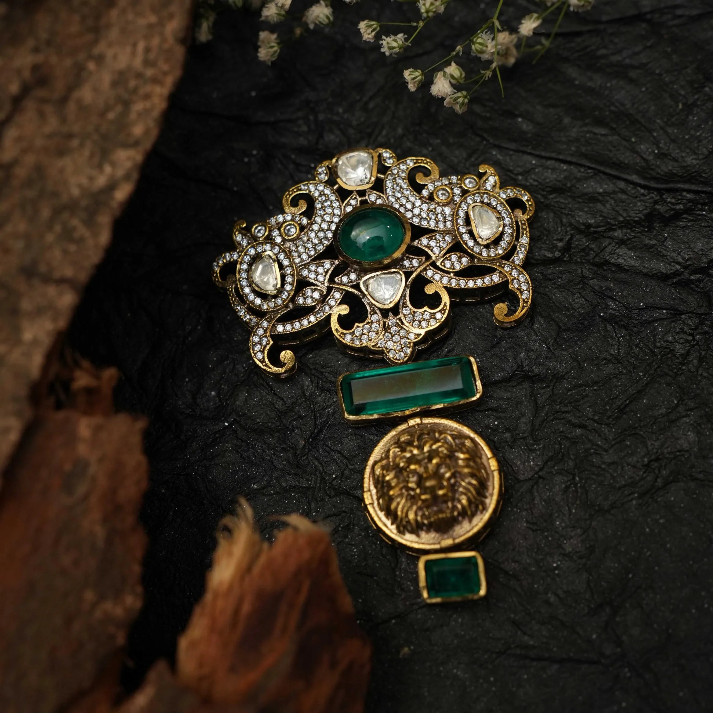 Janvi Saree Pin / Brooch - Green