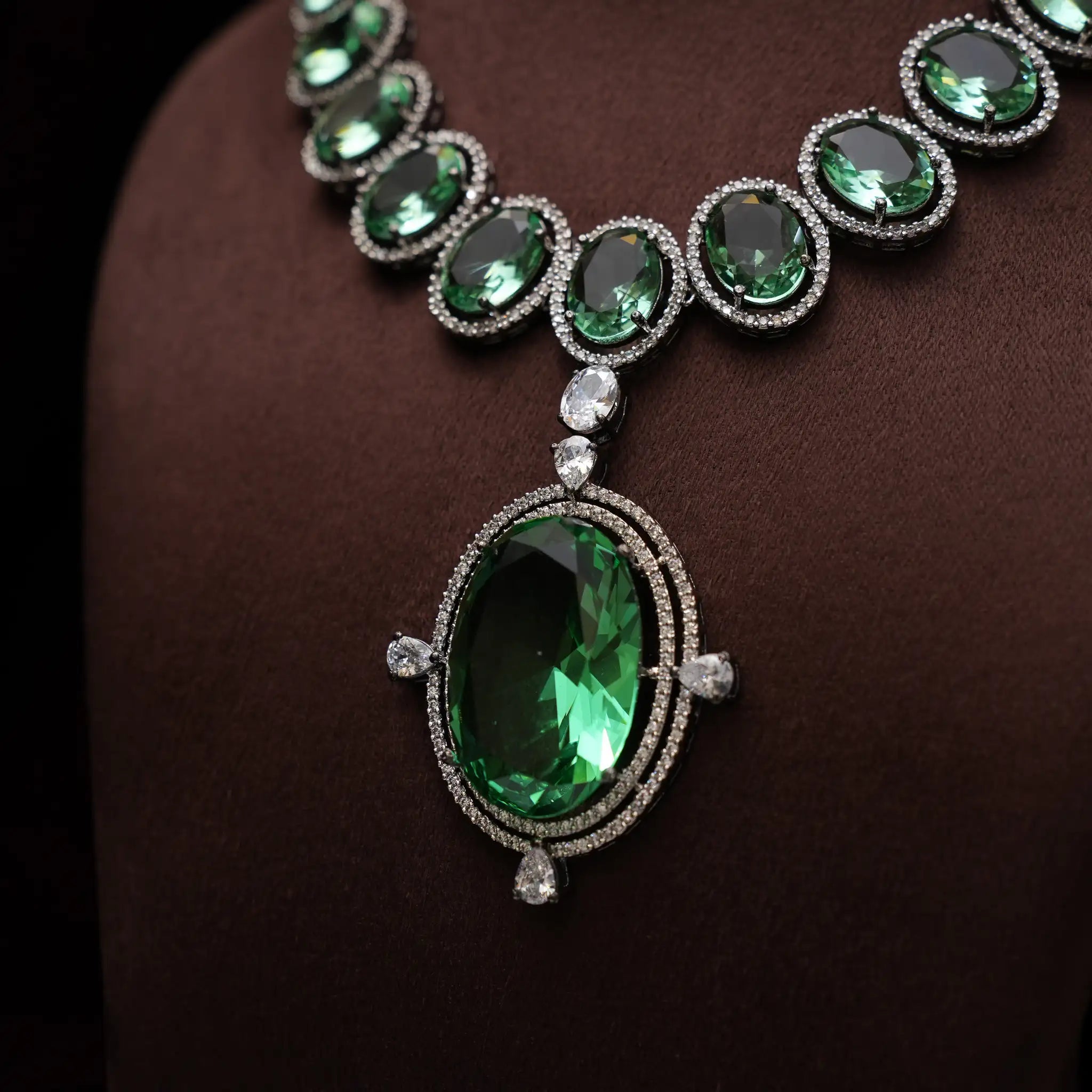 Jayani Zircon Necklace - Emerald Green