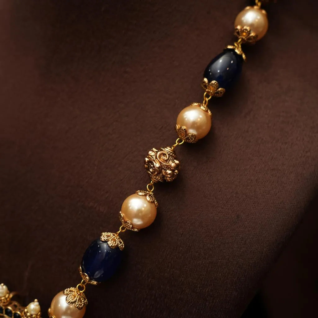 Jayisnu Antique Necklace