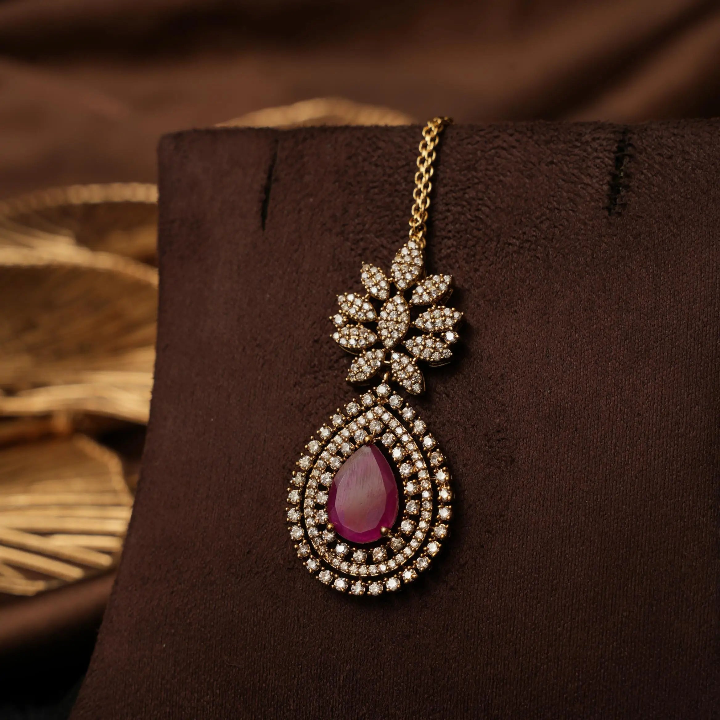 Jaynika Zircon Tikka - Magenta