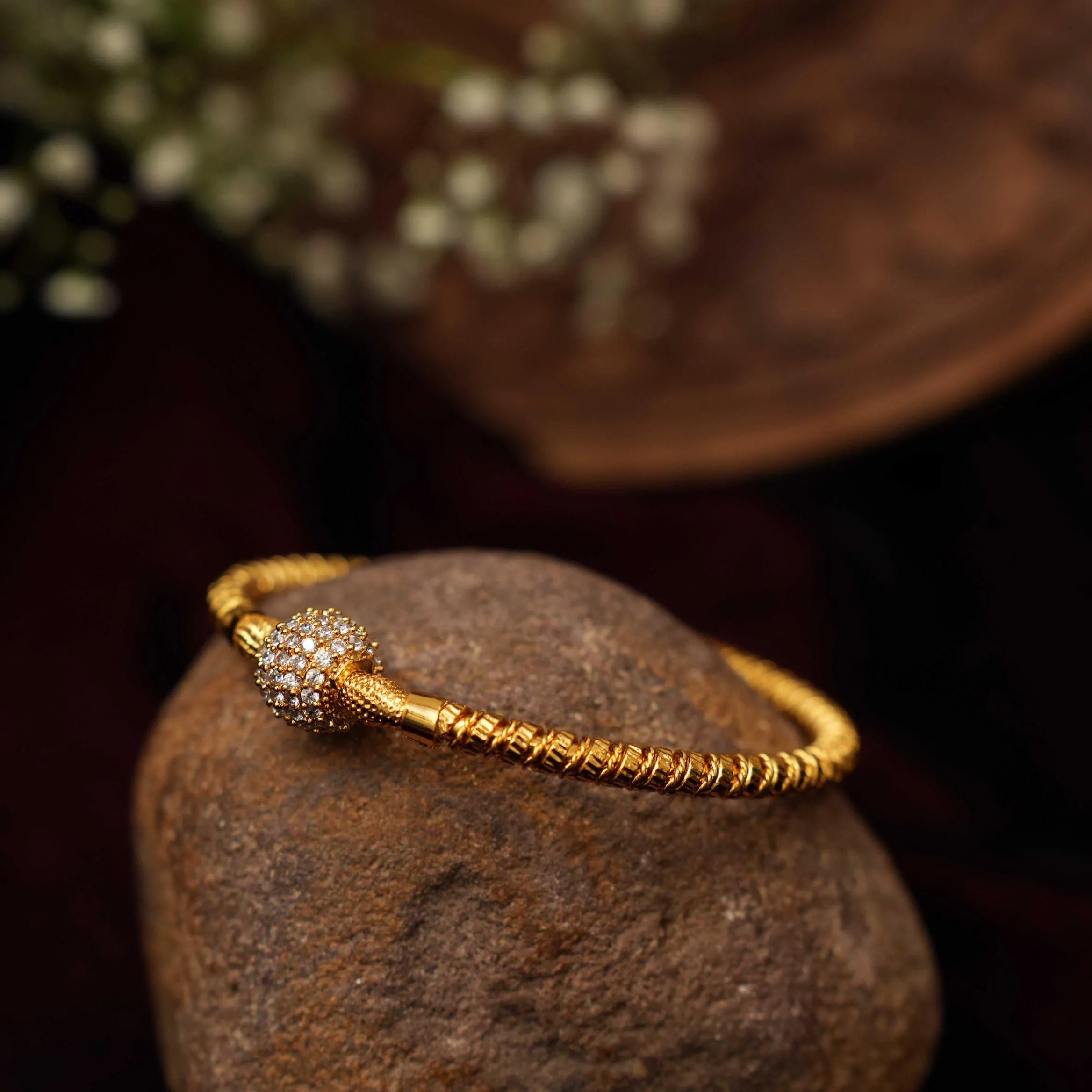 Jisnu Antique Bangle