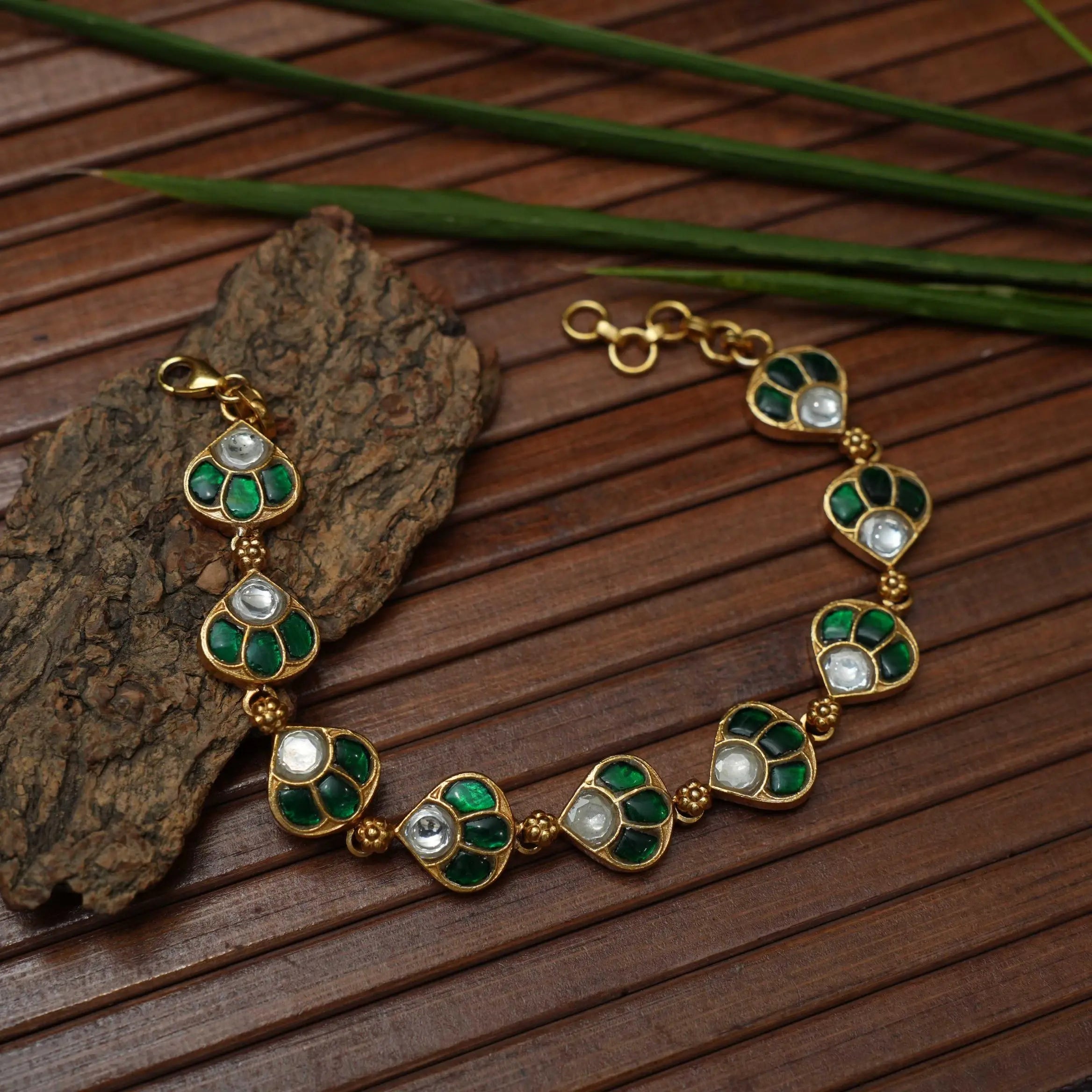 Jiya Silver Bracelet - Green