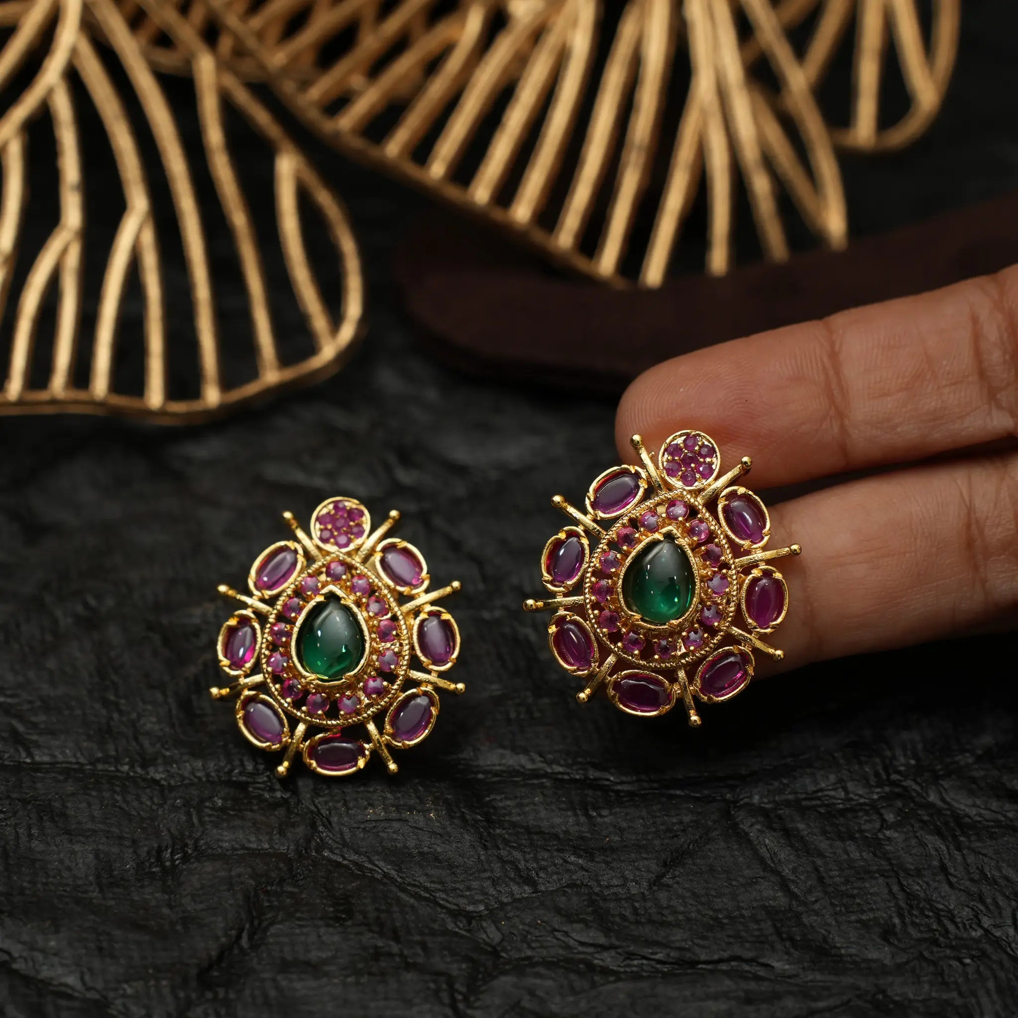 Joshua Antique Ear Stud - Red