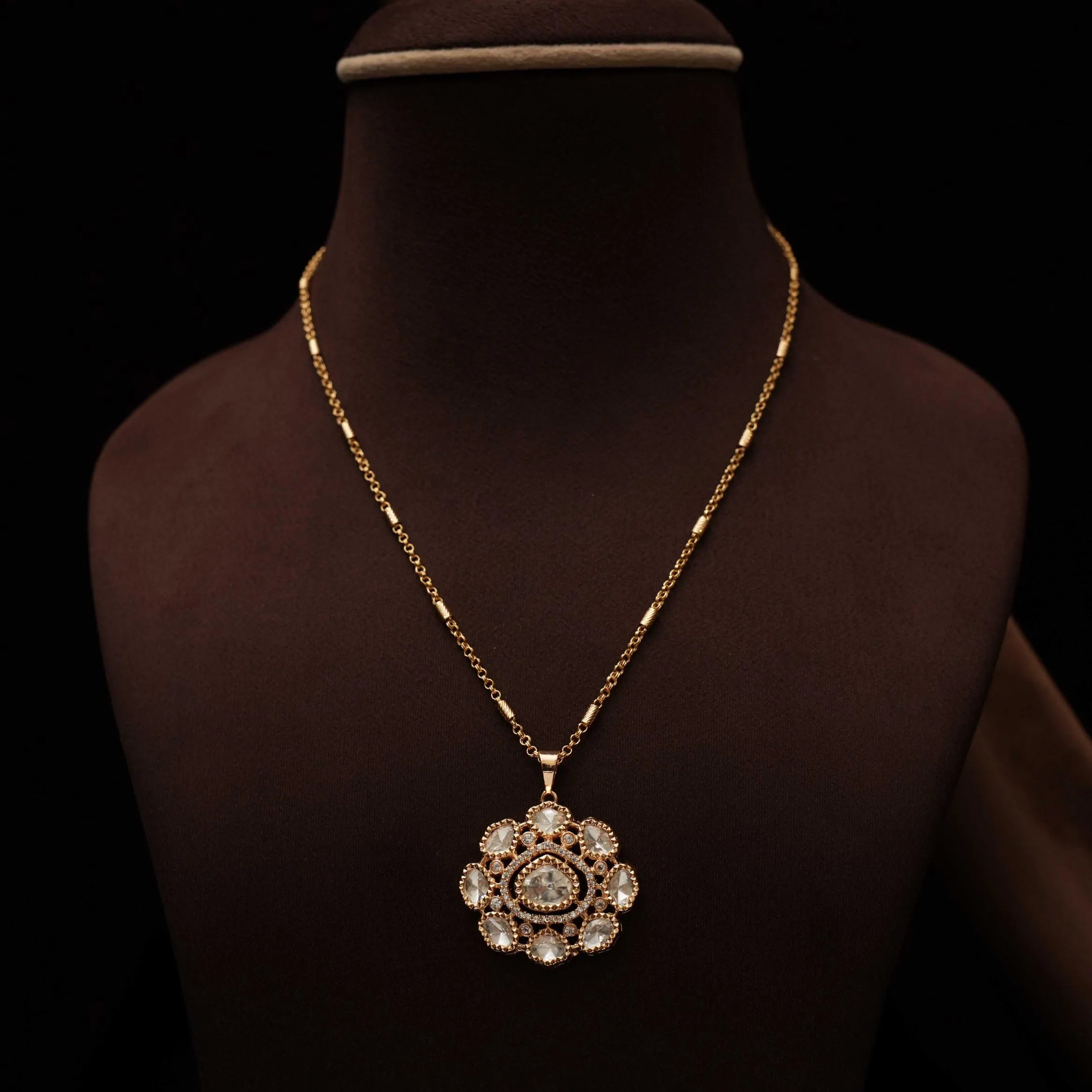 Juhi Minimal Necklace