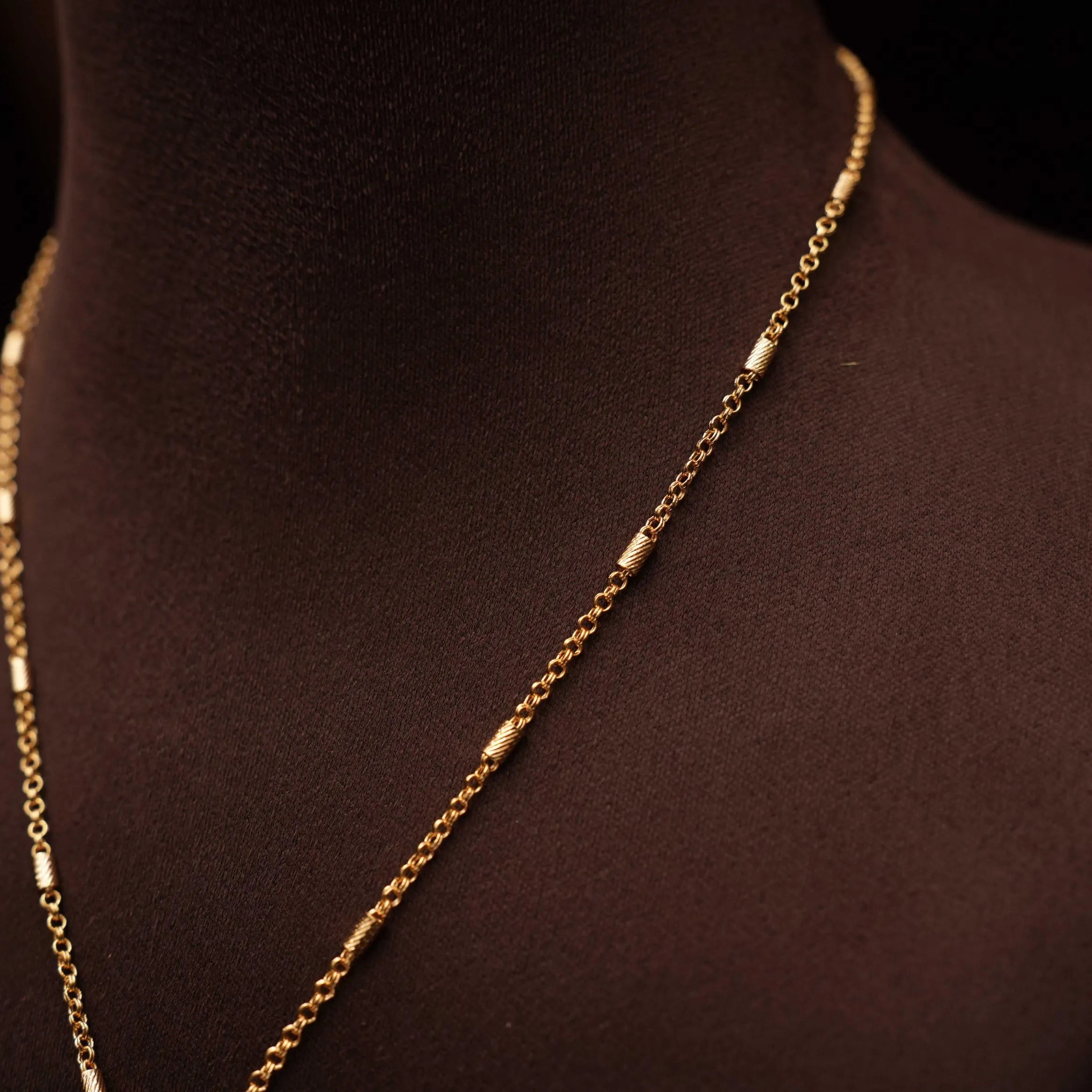 Juhi Minimal Necklace